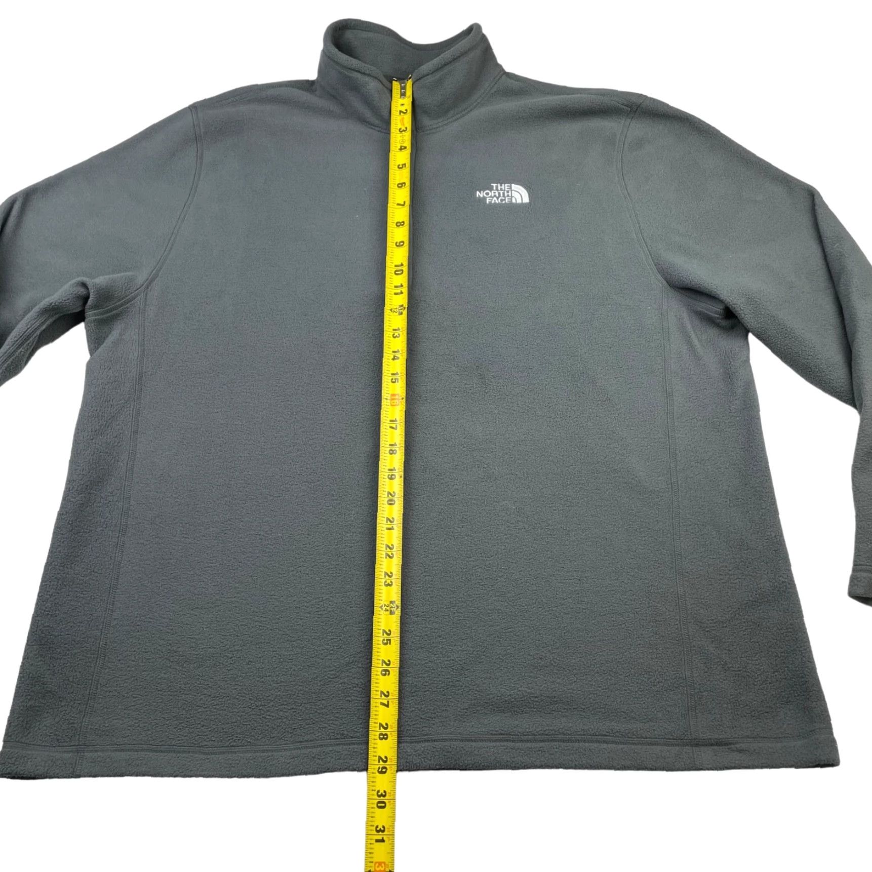 The North Face The North Face Men’s 1/4 Zip Fleece Pullover Gray 2XL Mens Regular Solid 1/4 Zip Pullover Activewear Jacket? Size US XXL / EU 58 / 5 - 5 Thumbnail