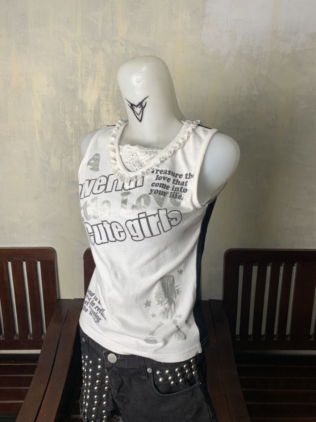 Angel Blue y2k Cute Girls Japan Poem Graphic Trim Sleeveless Top Size S / US 4 / IT 40 - 2 Thumbnail