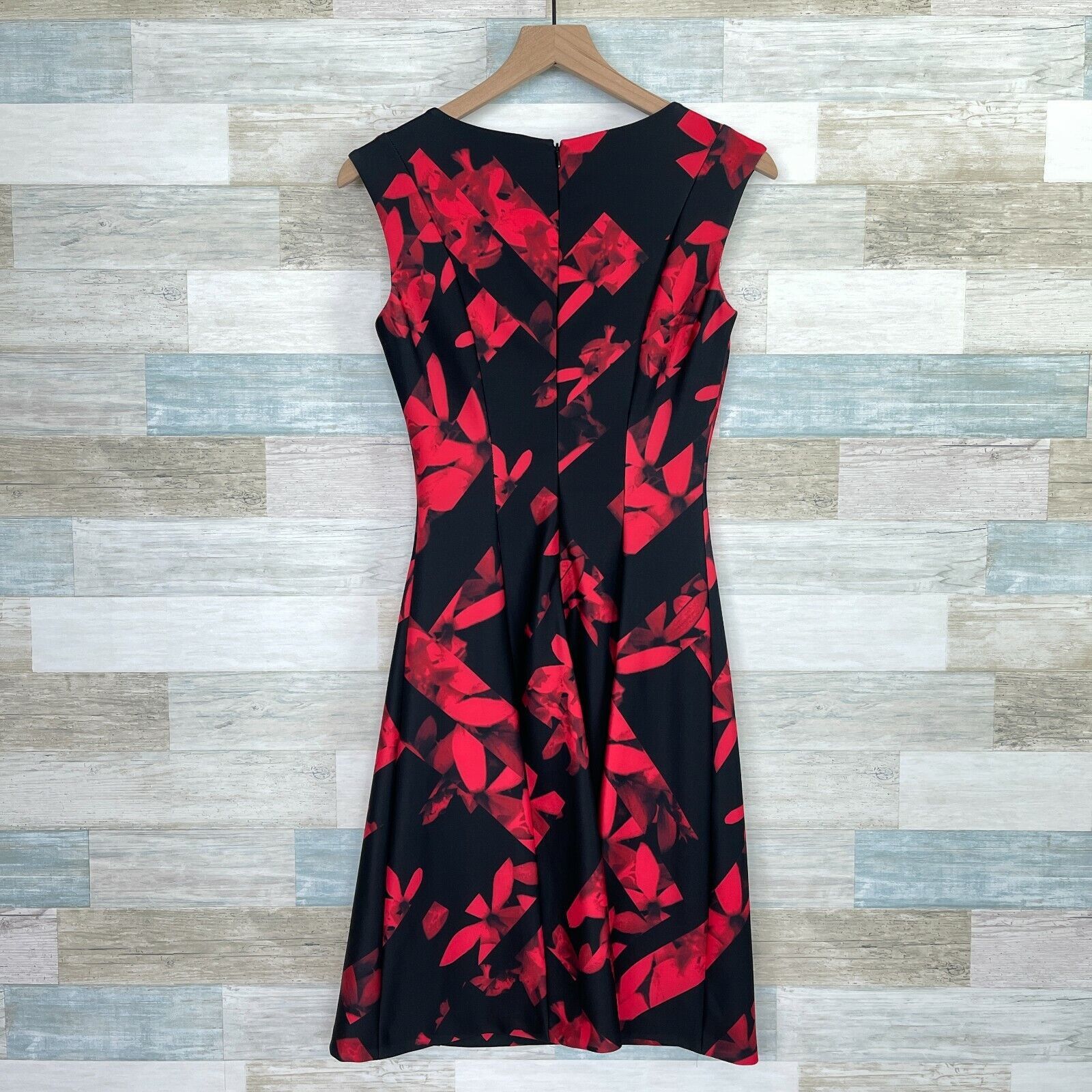 Karl Lagerfeld Karl Lagerfeld Paris Ruched Sheath Dress Black Red Floral 2 Size XS / US 0-2 / IT 36-38 - 4 Thumbnail