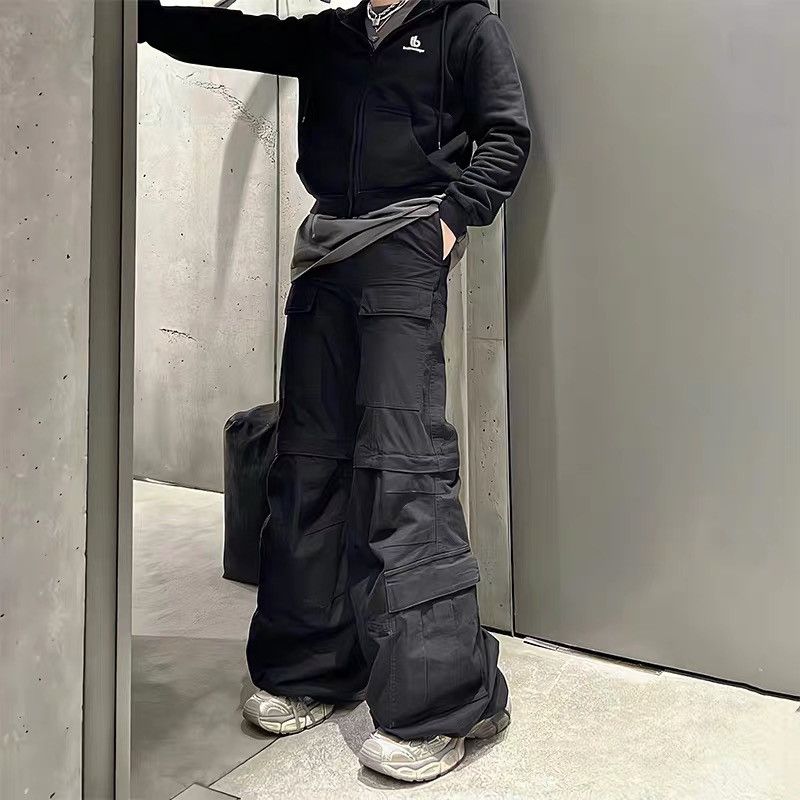 【安心鑑定あり】　BALENCIAGA FLARED CARGO PANTS Balenciaga Flared Cargo Pants | Neiman Marcus