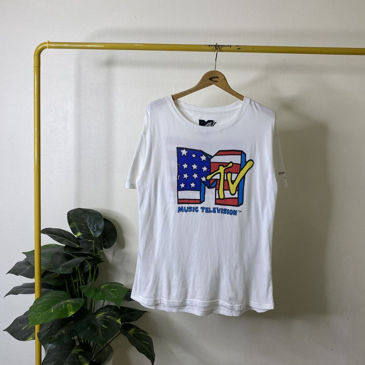Keith Haring 2017 MTV x Keith Haring Collaboration T Shirt Size US M / EU 48-50 / 2 - 1 Thumbnail