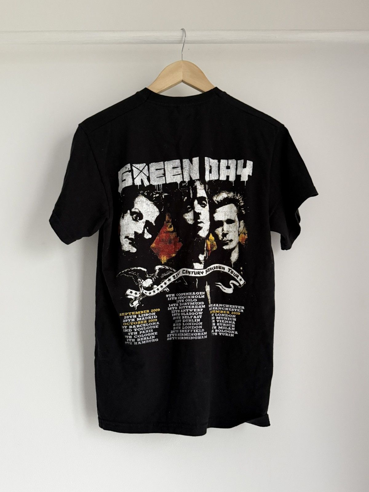Fruit Of The Loom Green Day 21 St Century Breakdown Tour 2009 T-Shirt Size US M / EU 48-50 / 2 - 3 Thumbnail