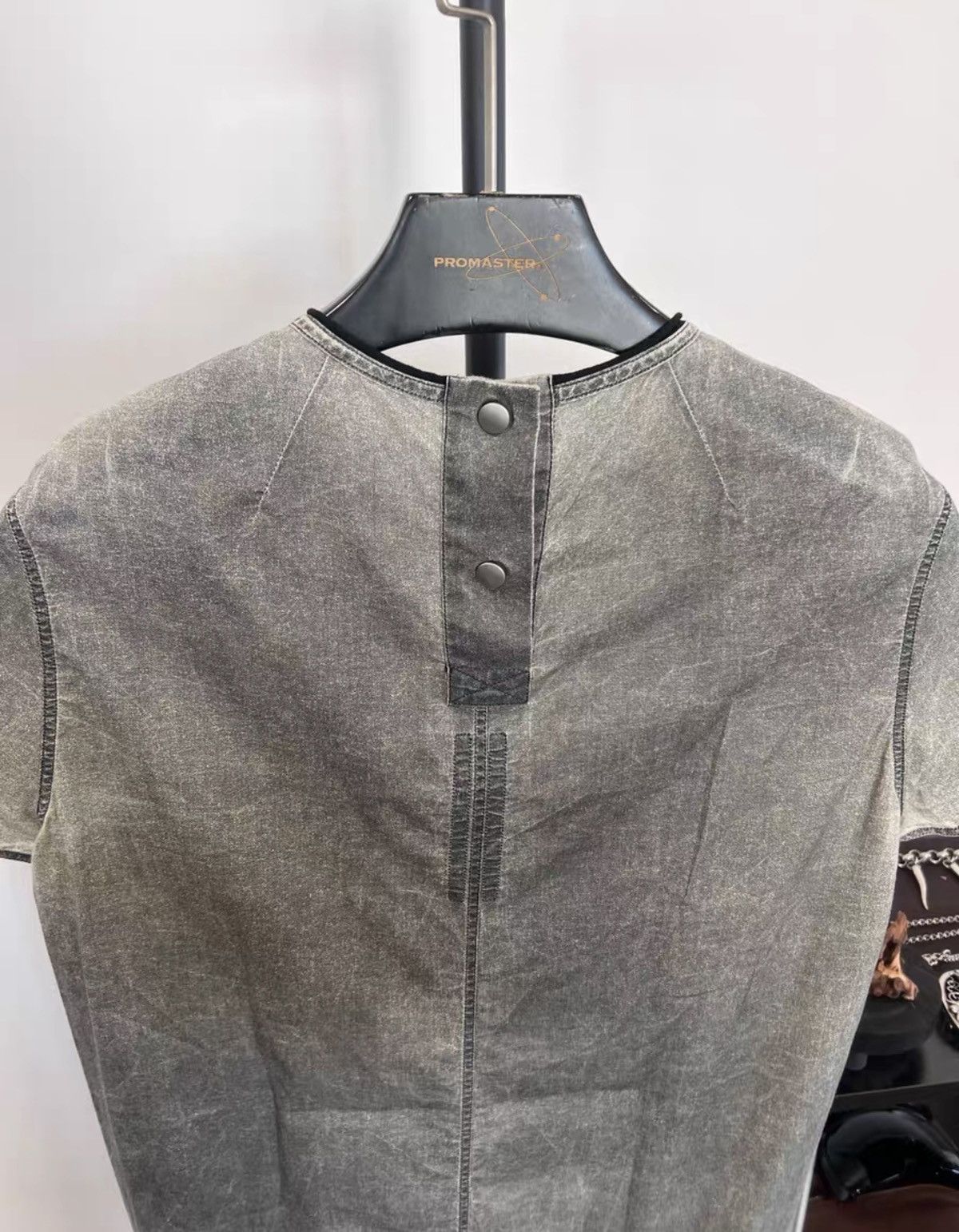 Rick Owens Rick Owens Runway Cyclops Embroidered Coated T-Shirt Size US S / EU 44-46 / 1 - 4 Thumbnail