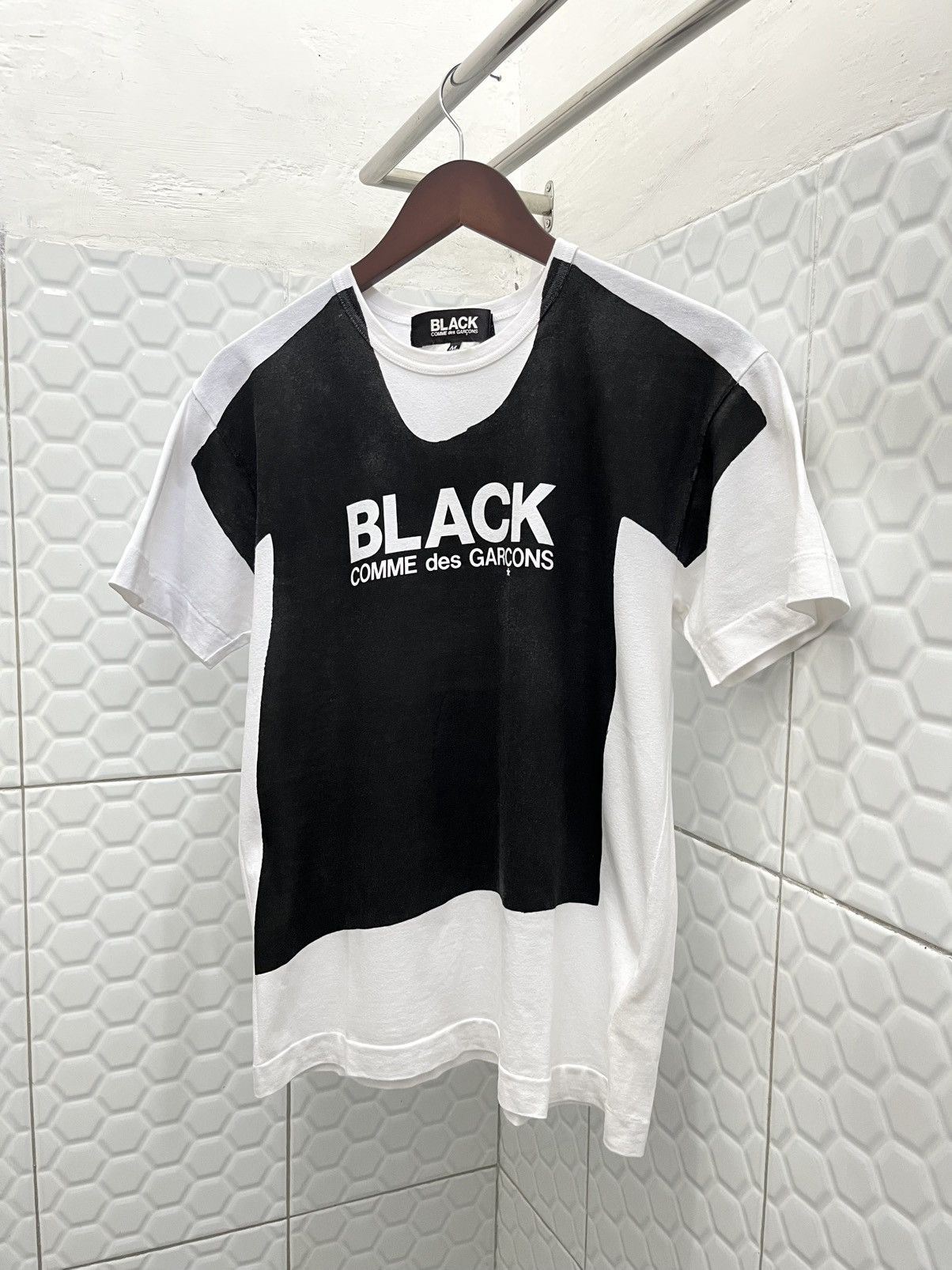 Comme des Garcons Black Comme Des Garcons Black Spell out Tee Size US M / EU 48-50 / 2 - 3 Thumbnail