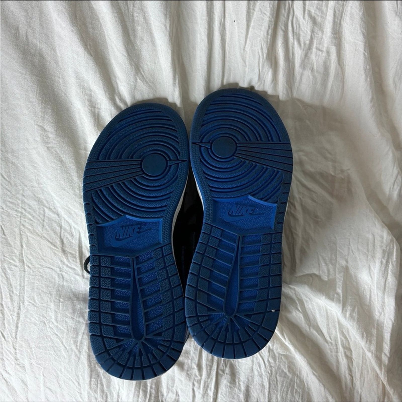 Nike Nike Air Jordan 1 Royal Blue 2017 Retro OG Size US 4 / IT 34 - 7 Thumbnail