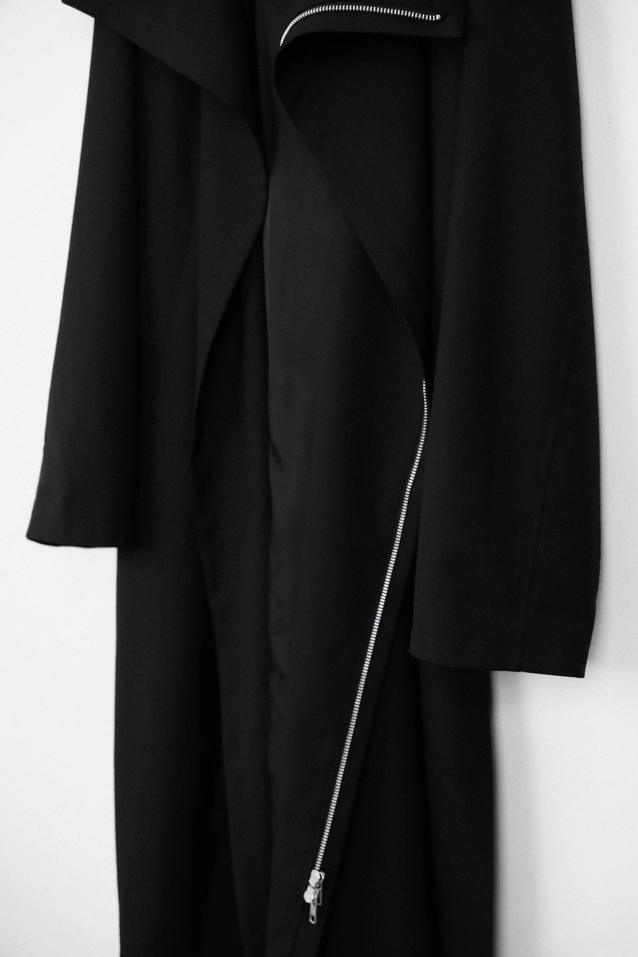 Yohji Yamamoto Yohji Yamamoto 18AW Vtg Zip Hooded Windbreaker Size US L / EU 52-54 / 3 - 7 Thumbnail