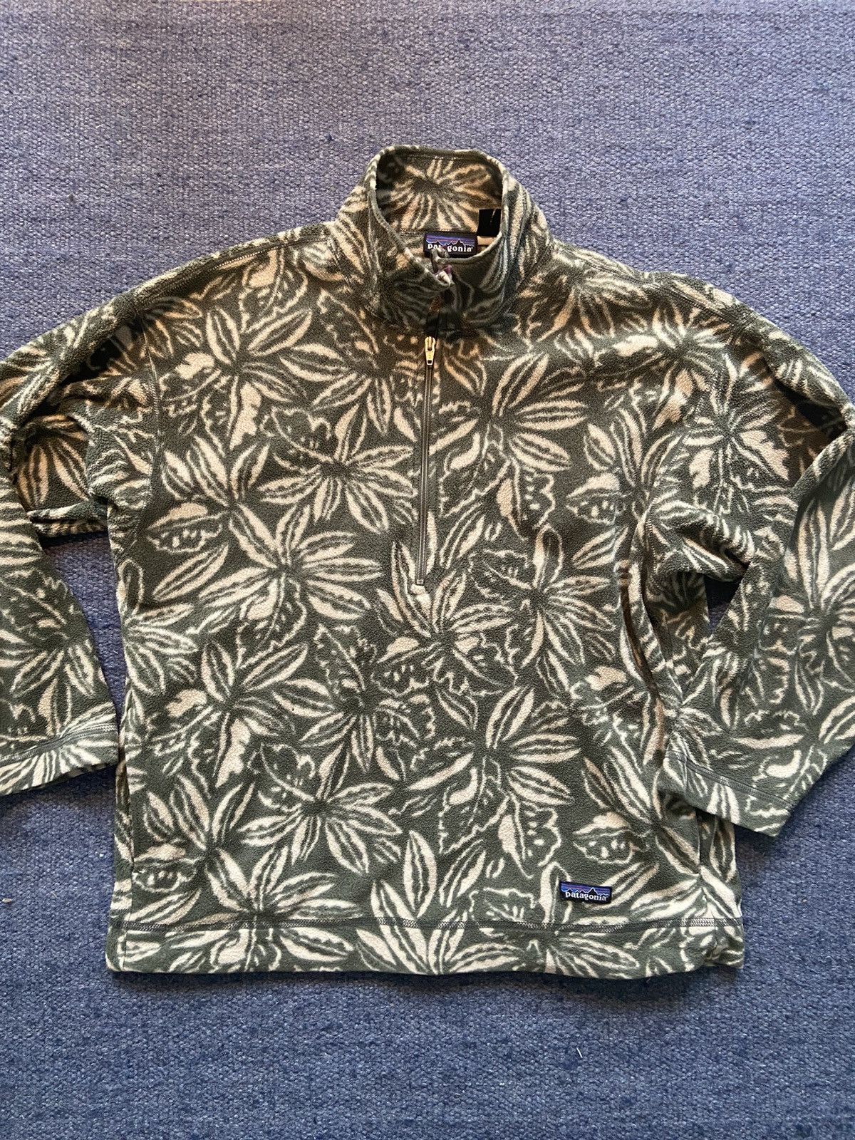 image of Patagonia Vintage Fleece in Green, Men's (Size Large)