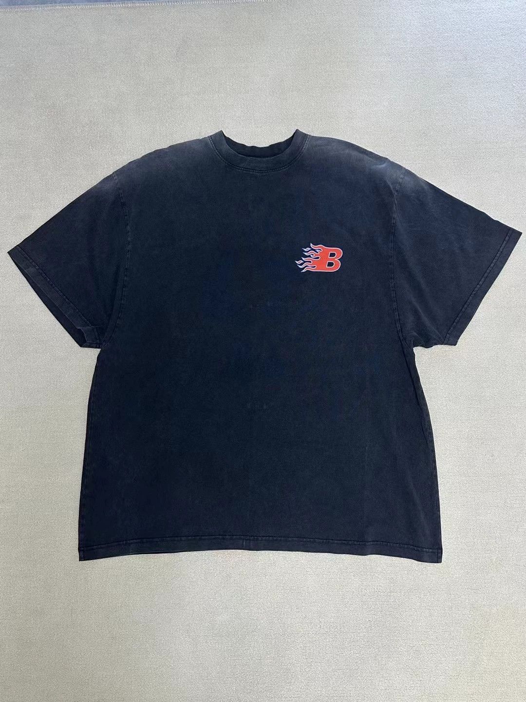 Balenciaga Balenciaga Falme Flames Double Wear Vintage Short Sleeve T- Size US L / EU 52-54 / 3 - 2 Thumbnail
