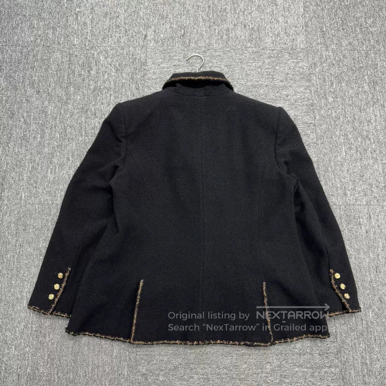 Chanel Chanel 10C Black Gold Trim Jacket. Size XL / US 12-14 / IT 48-50 - 4 Thumbnail