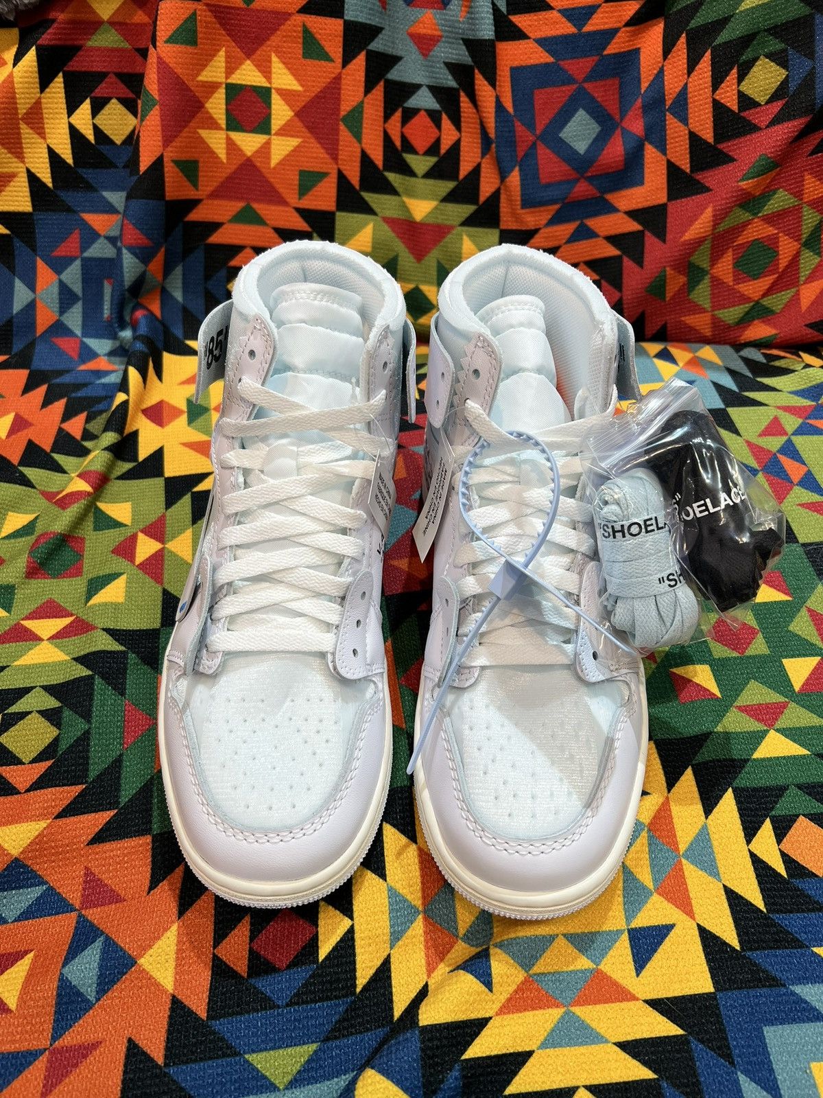 Jordan Brand × Off-White Off White x Air Jordan 1 "Alaska" Size US 8 / EU 41 - 4 Thumbnail