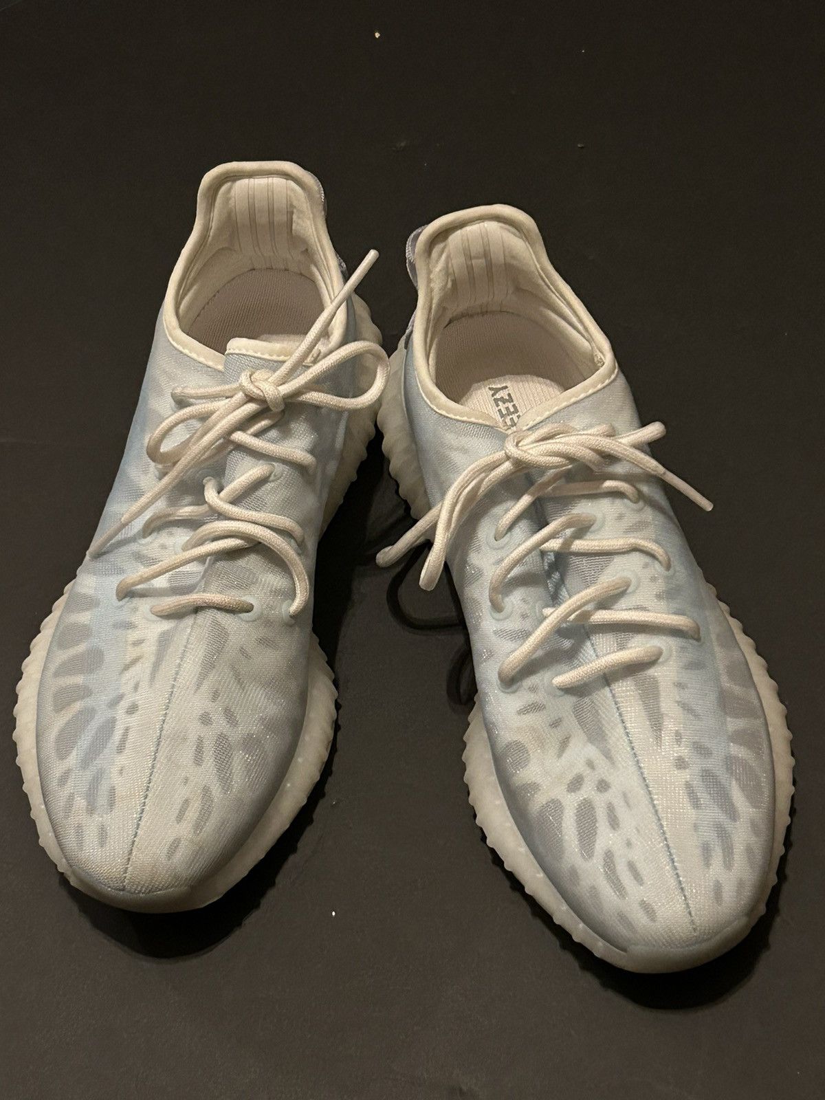 Adidas Adidas’ Yeezy boost 350 V2 GW2869 Size US 10 / EU 43 - 2 Thumbnail