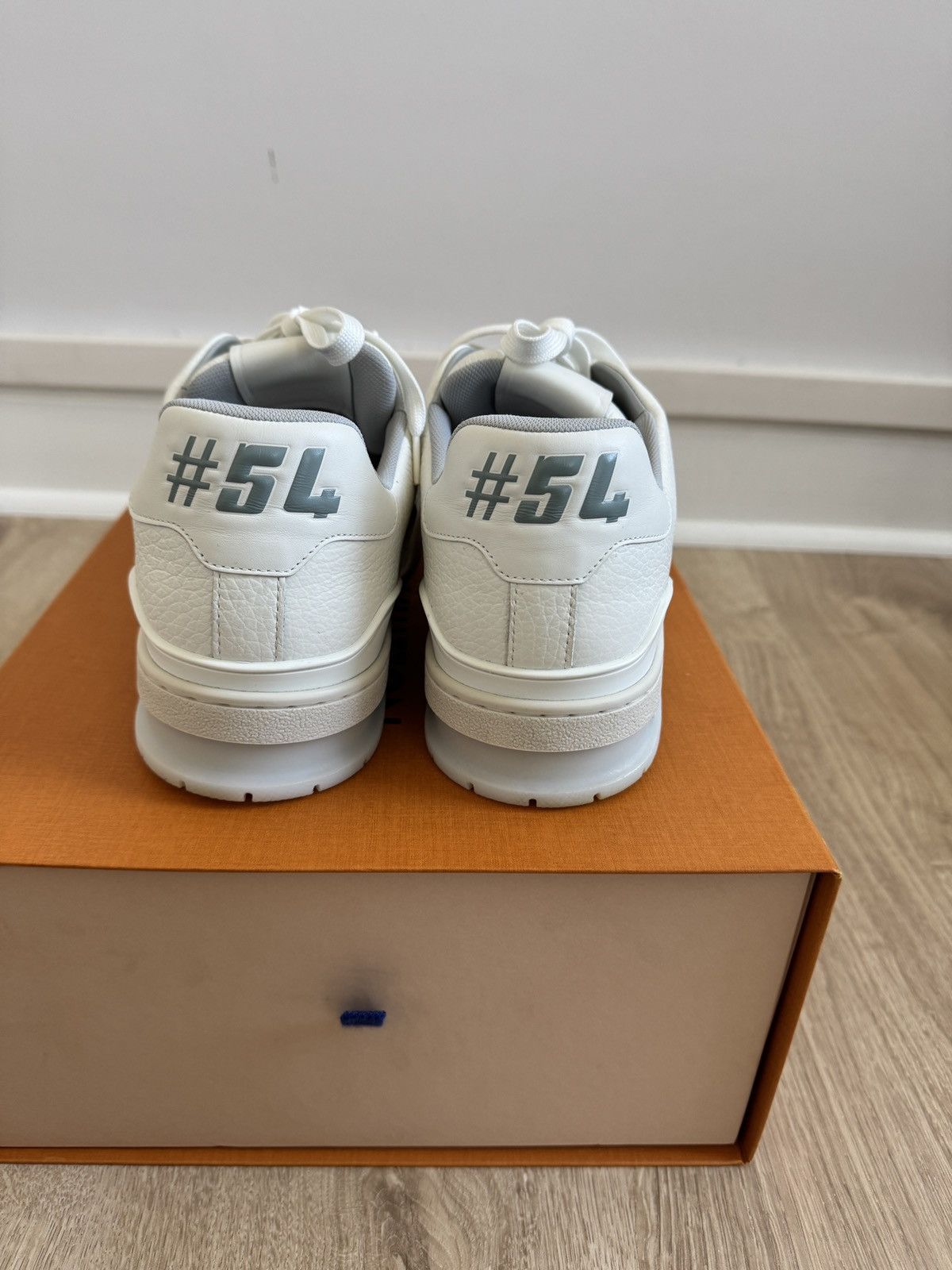 Louis Vuitton Louis Vuitton traîner Size US 9 / EU 42 - 4 Thumbnail