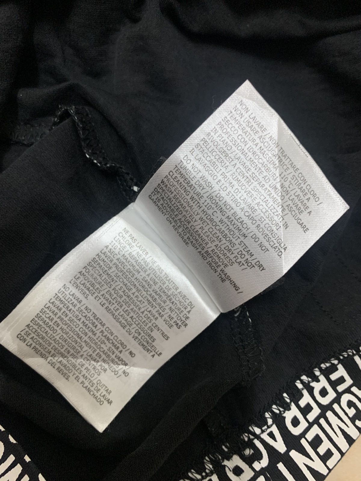 Fragment Design × Moncler Tshirt Moncler x Fragment x palm angels Size US M / EU 48-50 / 2 - 12 Thumbnail