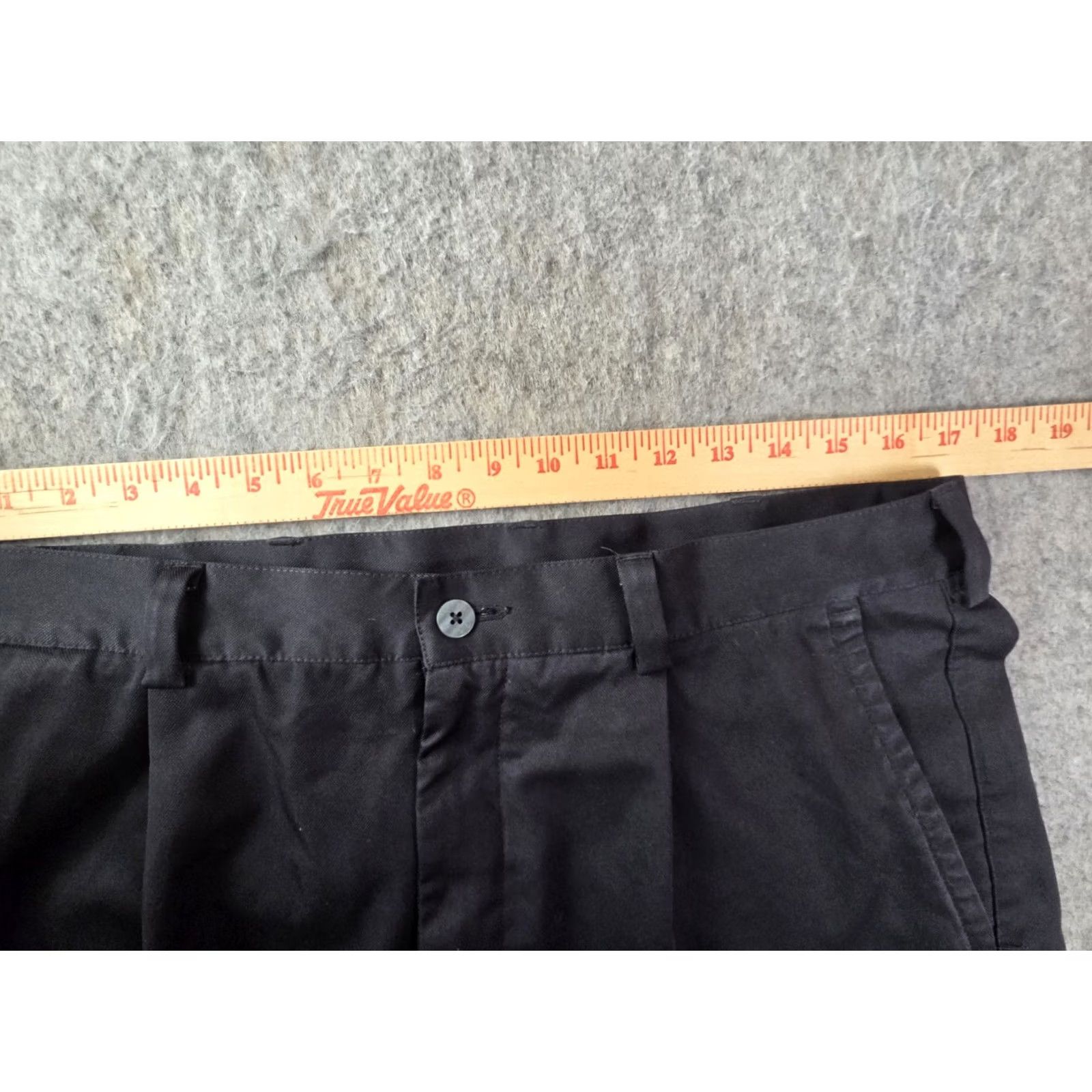 Nike Nike Golf Shorts Mens 34 Black Chino Pleated Regular Inseam 10 in Pockets Sports Classic Logo Size US 34 / EU 50 - 5 Thumbnail