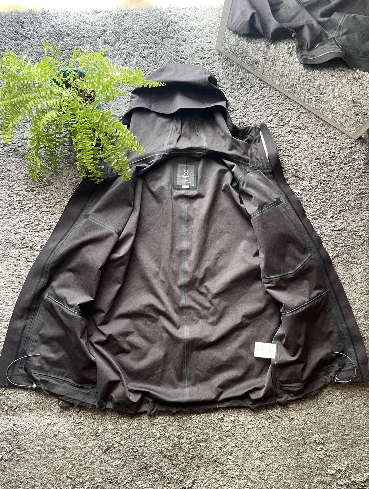 Haglofs Haglofs Light Jacket Gorpcore Outdoor Streetwear Logo Rare Size US L / EU 52-54 / 3 - 10 Thumbnail