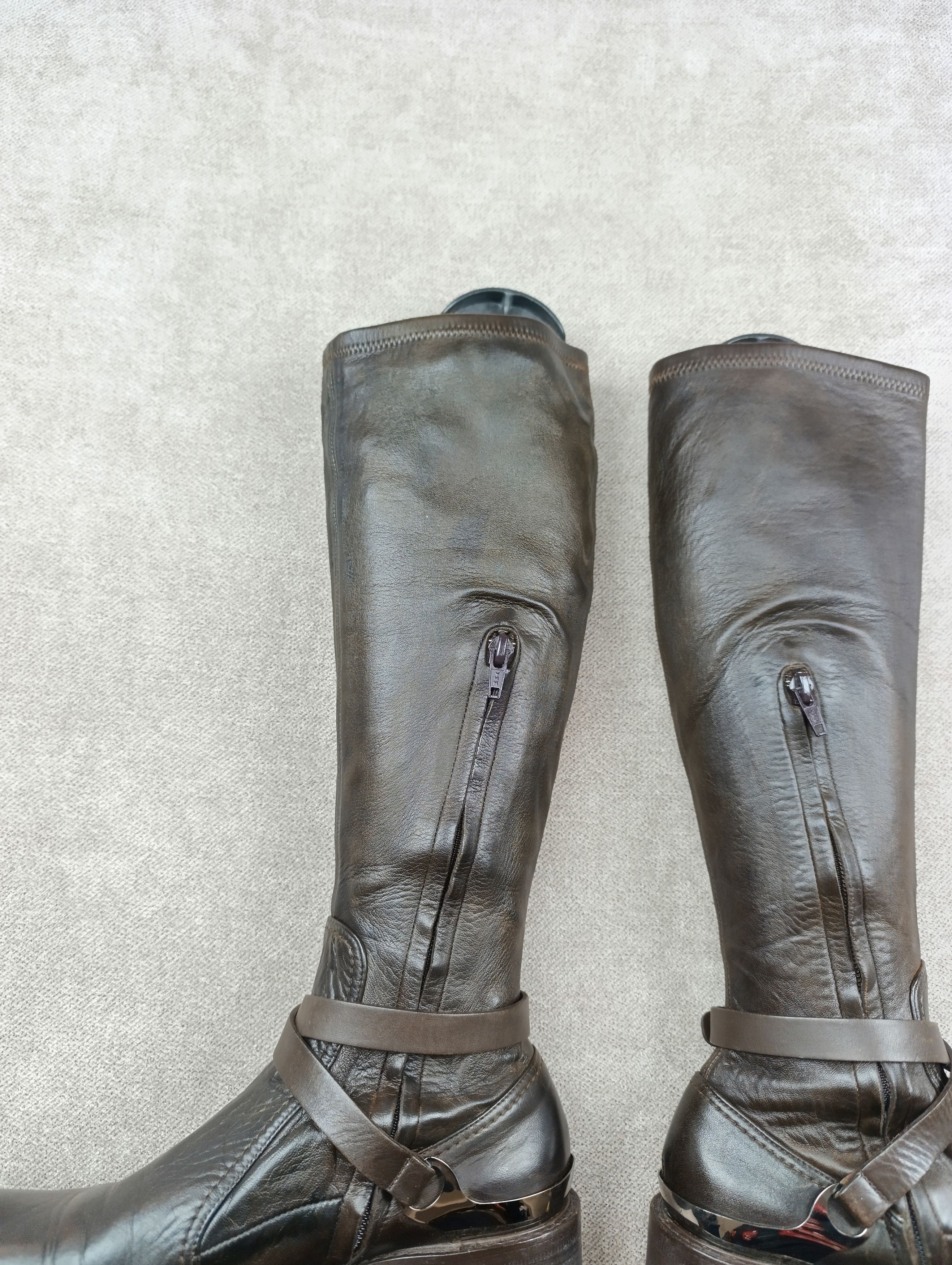 Celine CELINE KNEE-HIGH LEATHER COWBOY BOOTS SIZE 37 Size US 7 / IT 37 - 11 Thumbnail