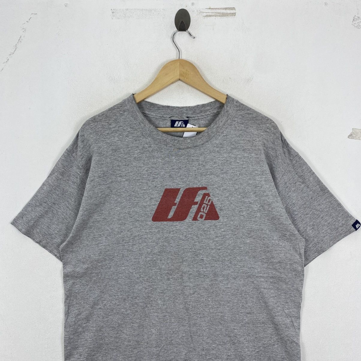 Vintage Vintage Twentyfive 025 Logo Graphic T-Shirt L Madein USA 90s Size US L / EU 52-54 / 3 - 3 Thumbnail