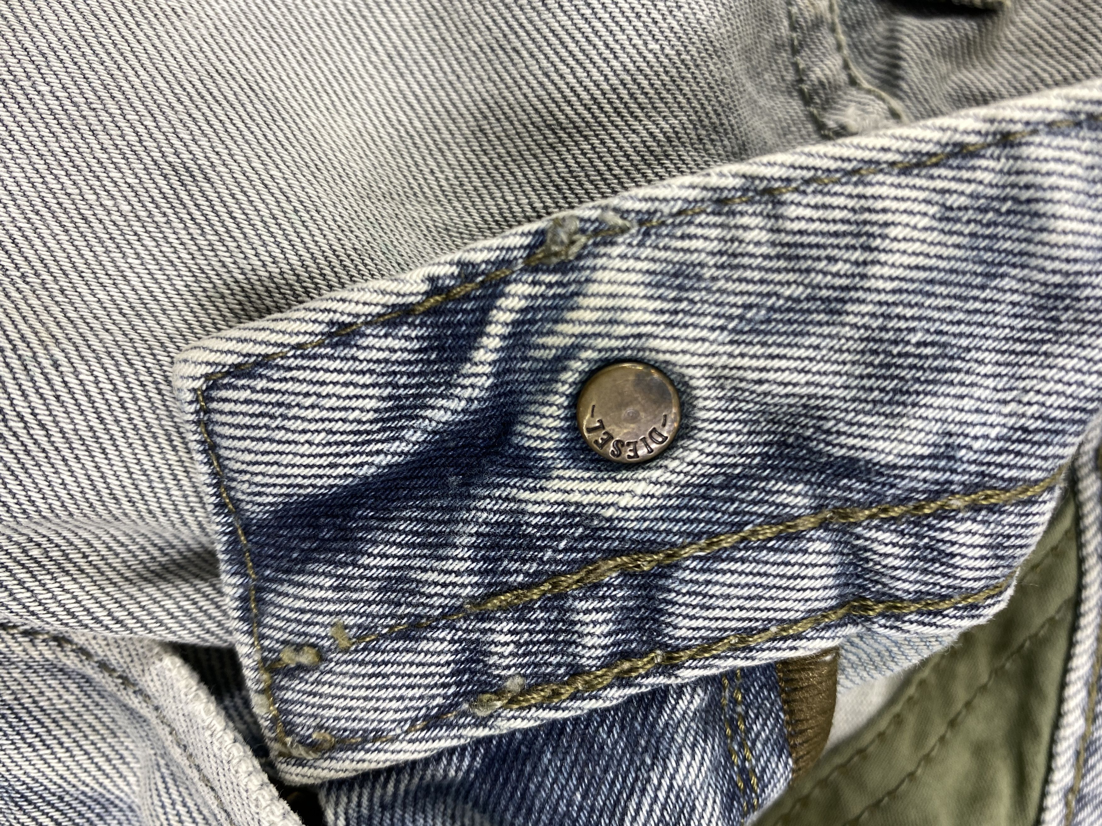 Le Grande Bleu (L.G.B.) Vintage diesel Jeans lgb style 31x30 - JN 3015 Size US 31 - 6 Thumbnail