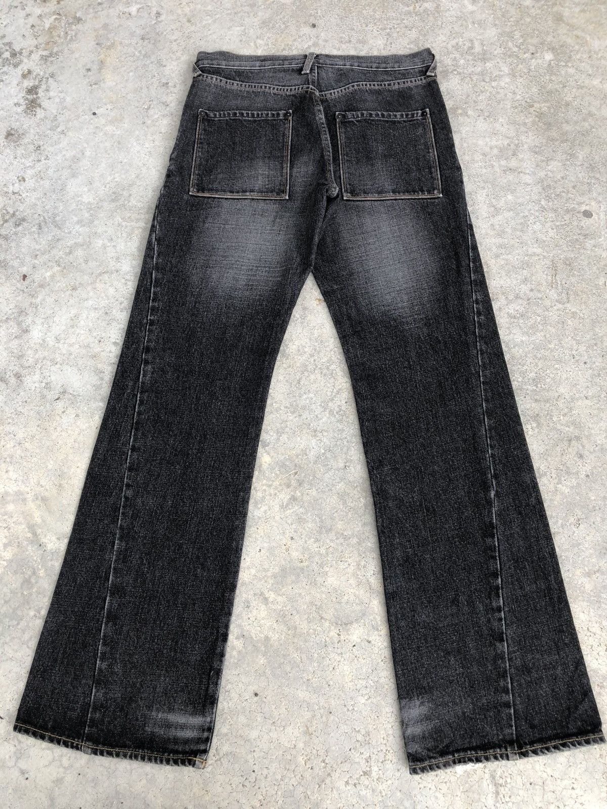 If Six Was Nine Japanese Uniqlo Flared Jeans Distressed Denim Size US 31 - 2 Thumbnail