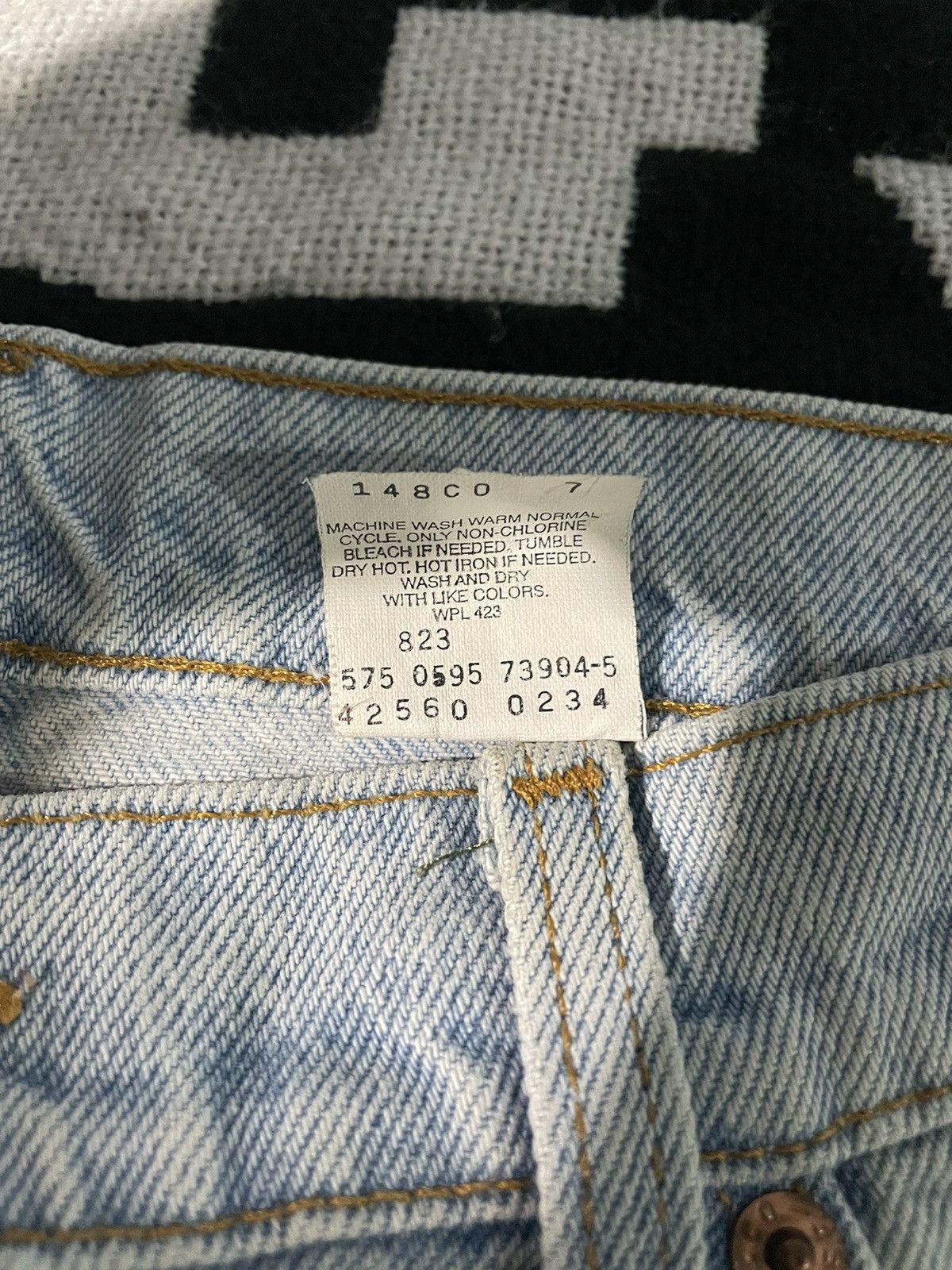 Levi's Vintage Levi’s 560 Loose Fit Tapered Leg 90s Jeans Pants Size US 34 / EU 50 - 4 Thumbnail