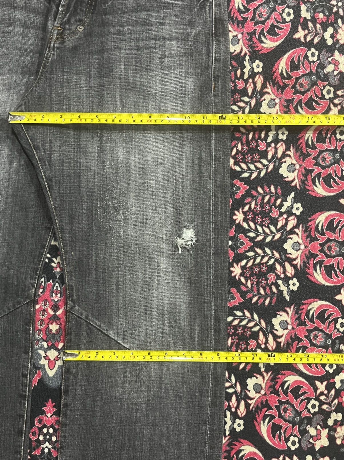 Le Grande Bleu (L.G.B.) Japanese Brand Grunge Style Adjustable Waist Dark Rip Jeans Size US 33 - 12 Thumbnail