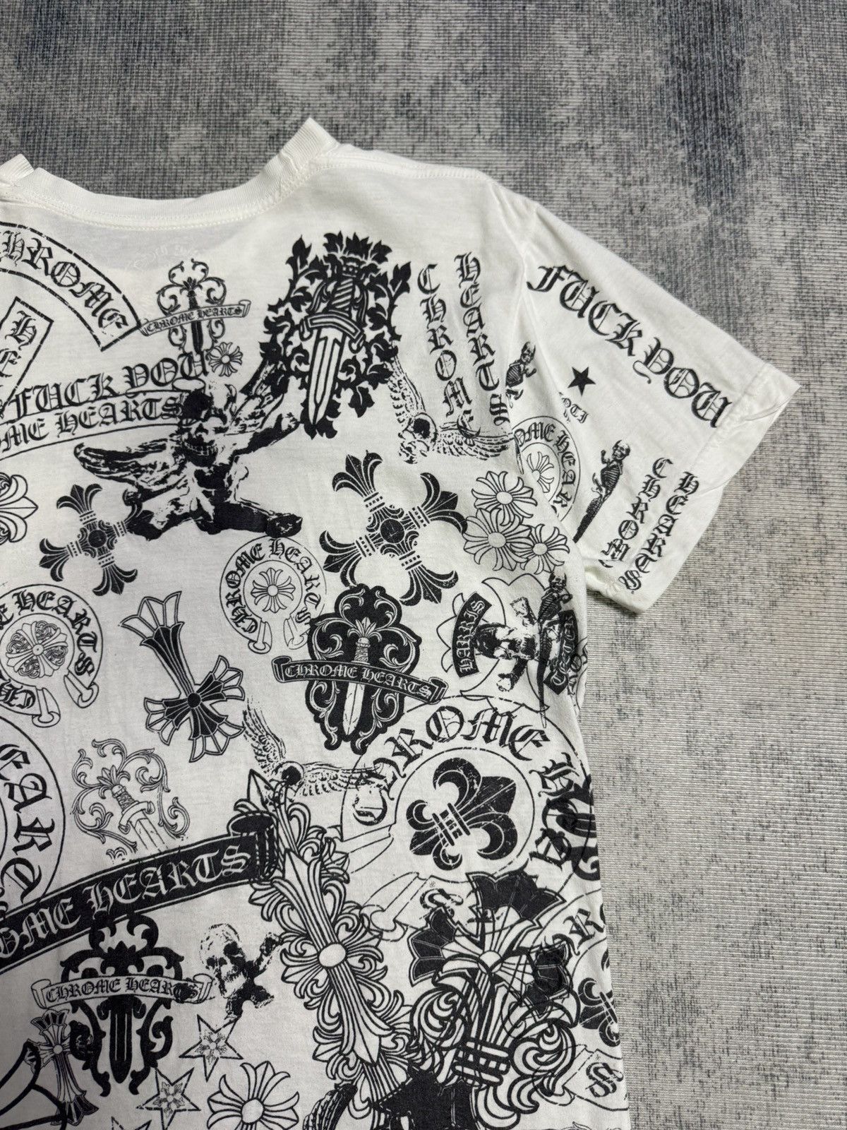 Chrome Hearts RARE! AOP MULTI LOGO Chrome Hearts Size US M / EU 48-50 / 2 - 7 Thumbnail