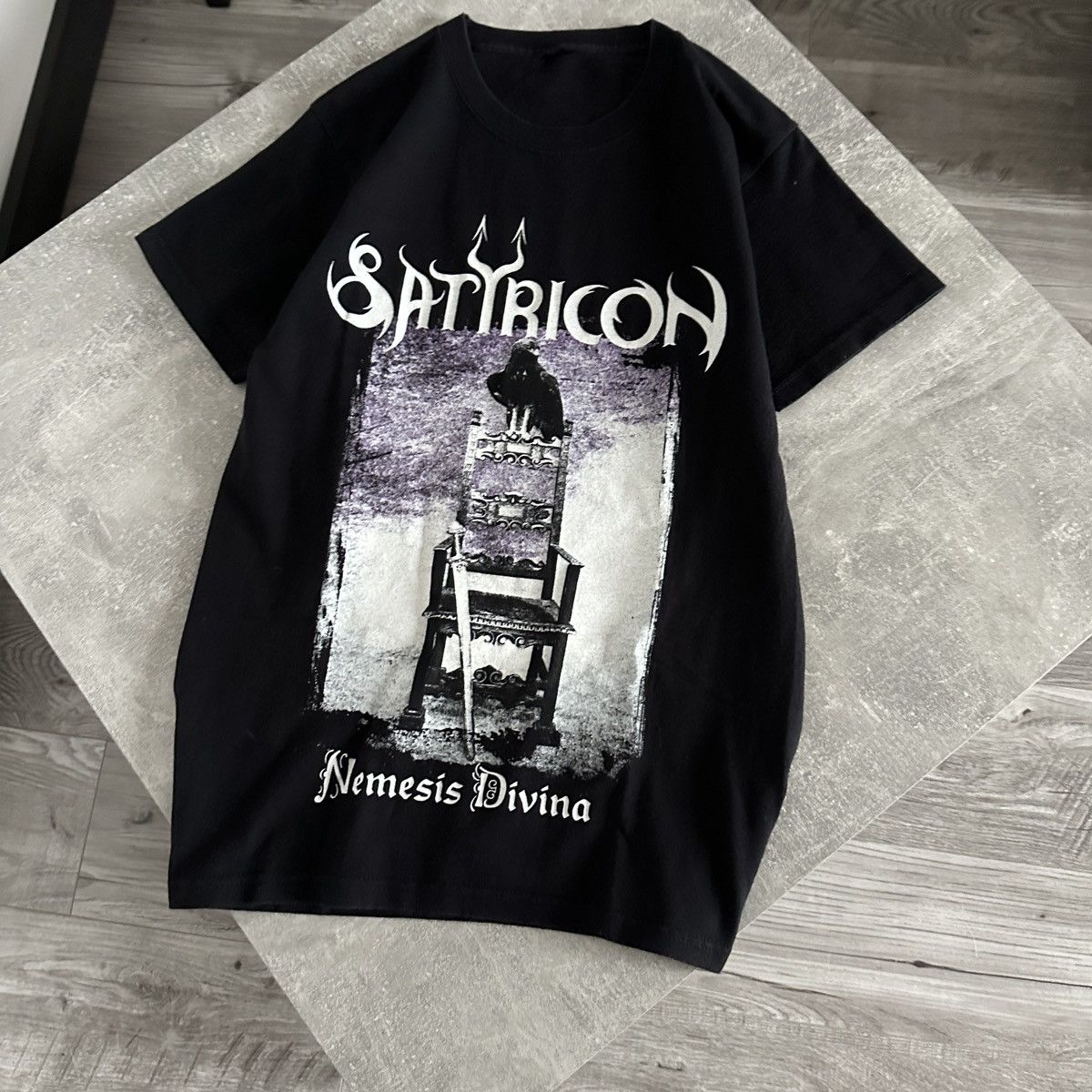 Band Tees Vintage 00s Satyricon Nemesis Divina rock band tee y2k black Size US S / EU 44-46 / 1 - 3 Thumbnail