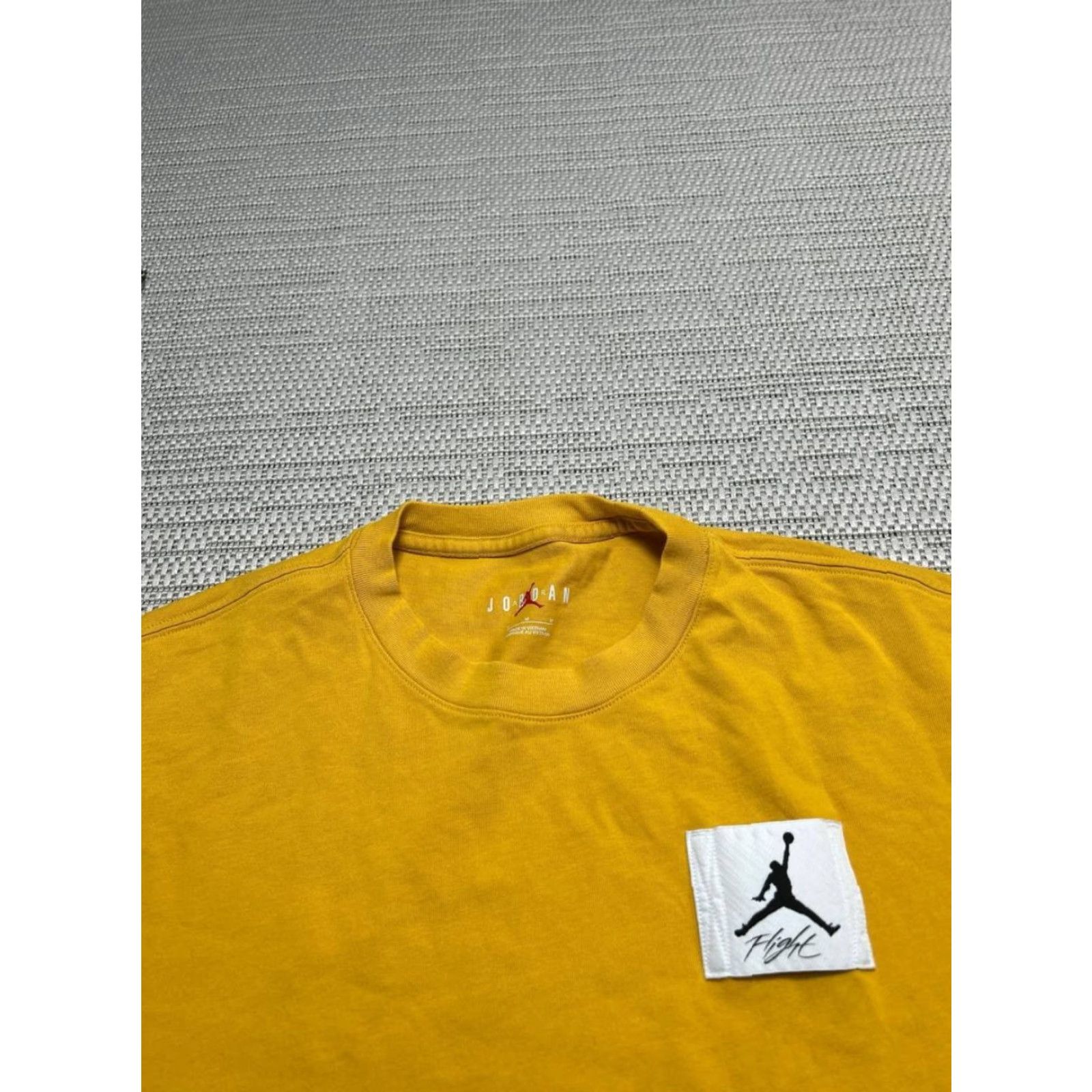 Jordan Brand Air Jordan Shirt Mens Medium Yellow Cotton Pullover Size US M / EU 48-50 / 2 - 2 Thumbnail