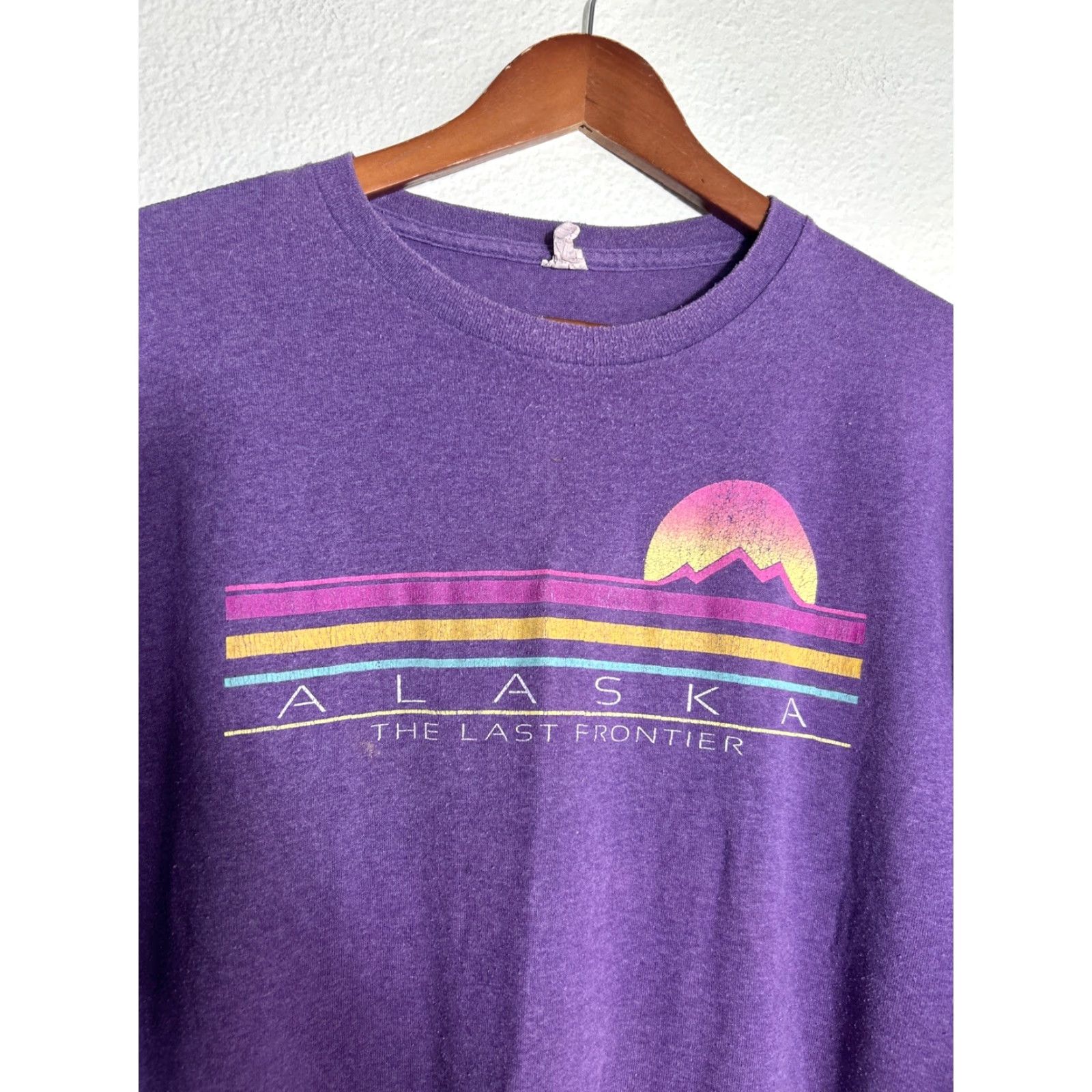 Vintage Mens XXL Short Sleeve Purple T Shirt Alaska Last Frontier Y2k Front? Size US L / EU 52-54 / 3 - 2 Thumbnail