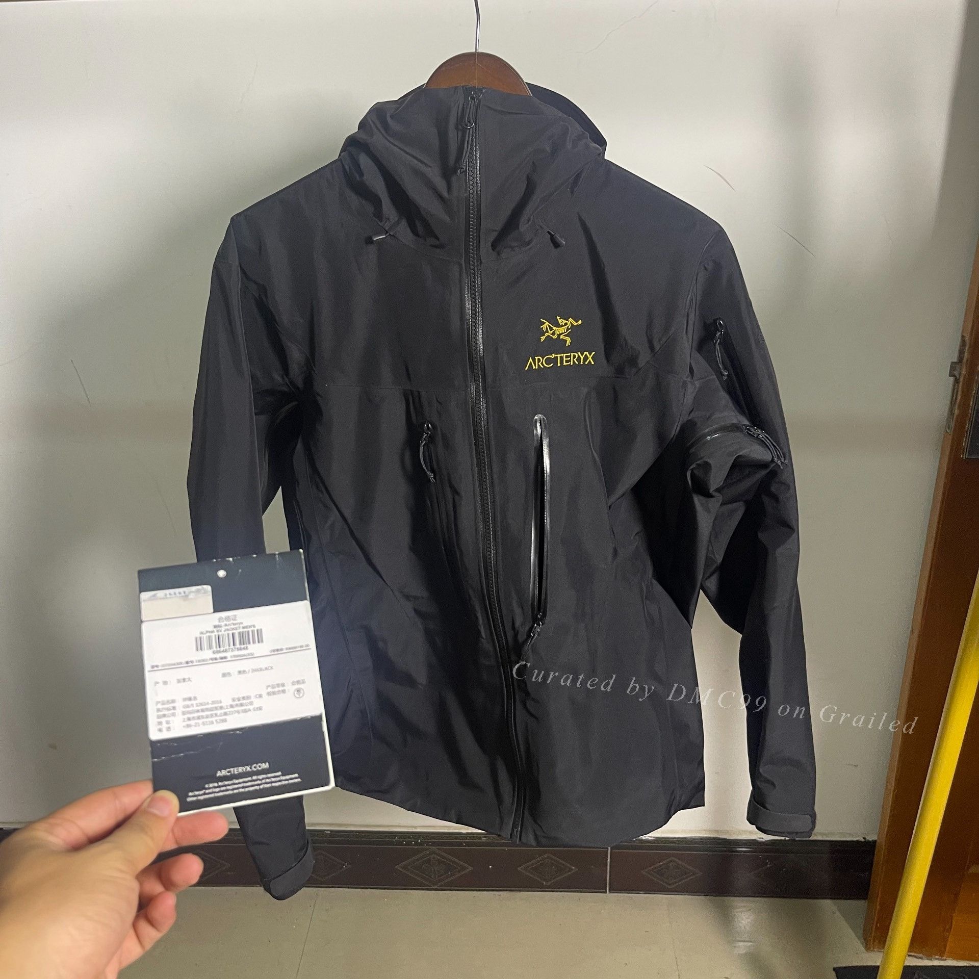 Arc'teryx Arcteryx Alpha SV Orca Black X-Large | Grailed