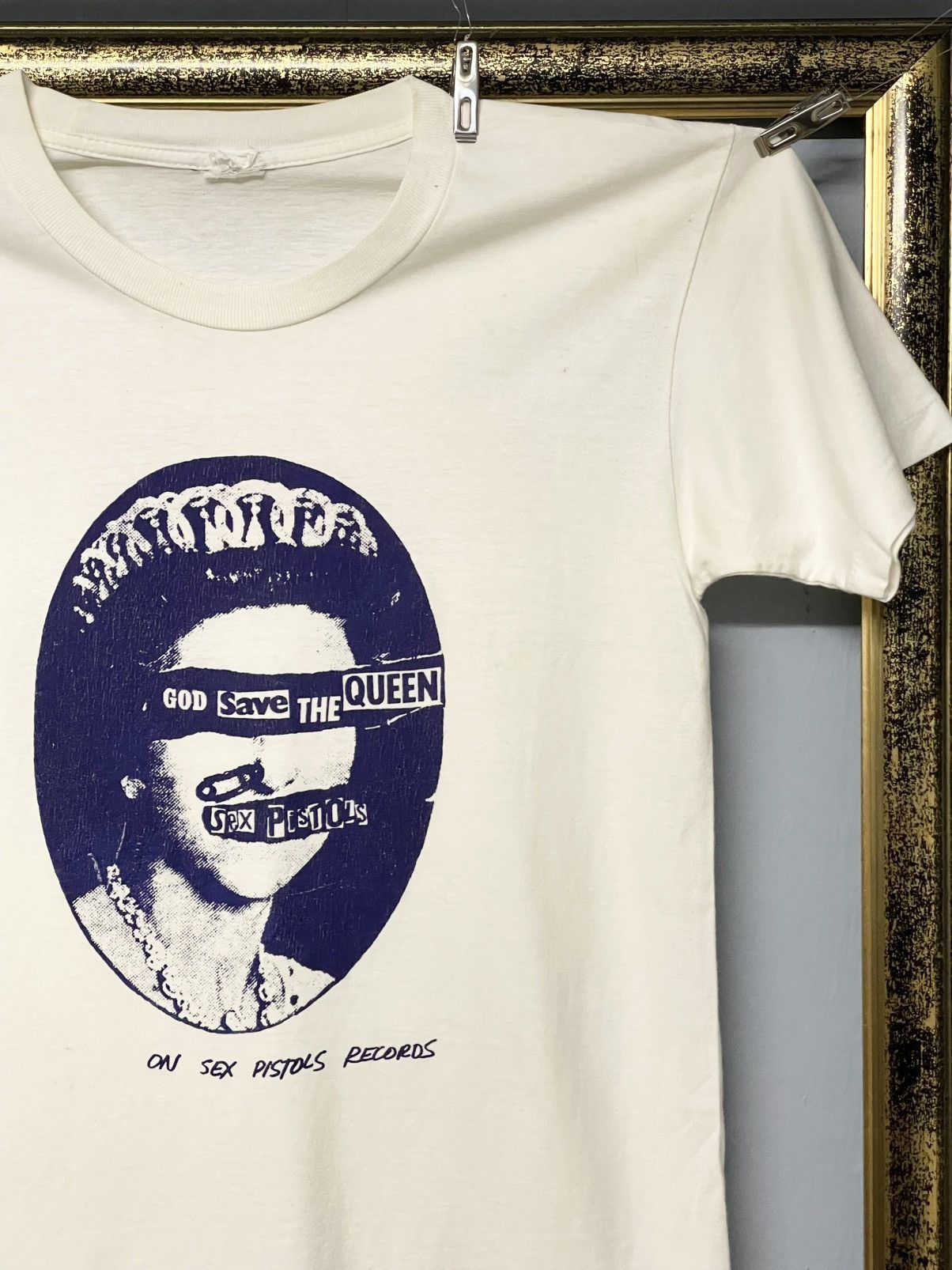 Vintage Vintage 90s Sex Pistols God Save The Queen Single Stitch Tee Size US S / EU 44-46 / 1 - 4 Thumbnail
