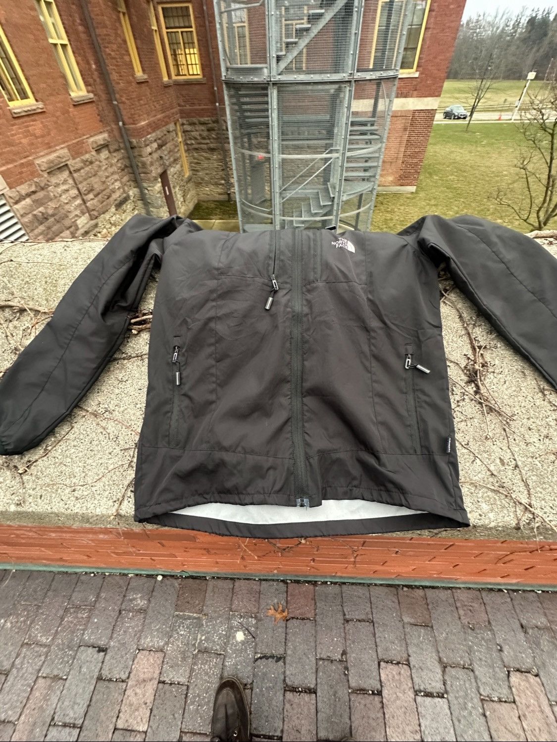 The North Face The North Face Windbreaker/Rain Jacket Size US S / EU 44-46 / 1 - 7 Thumbnail