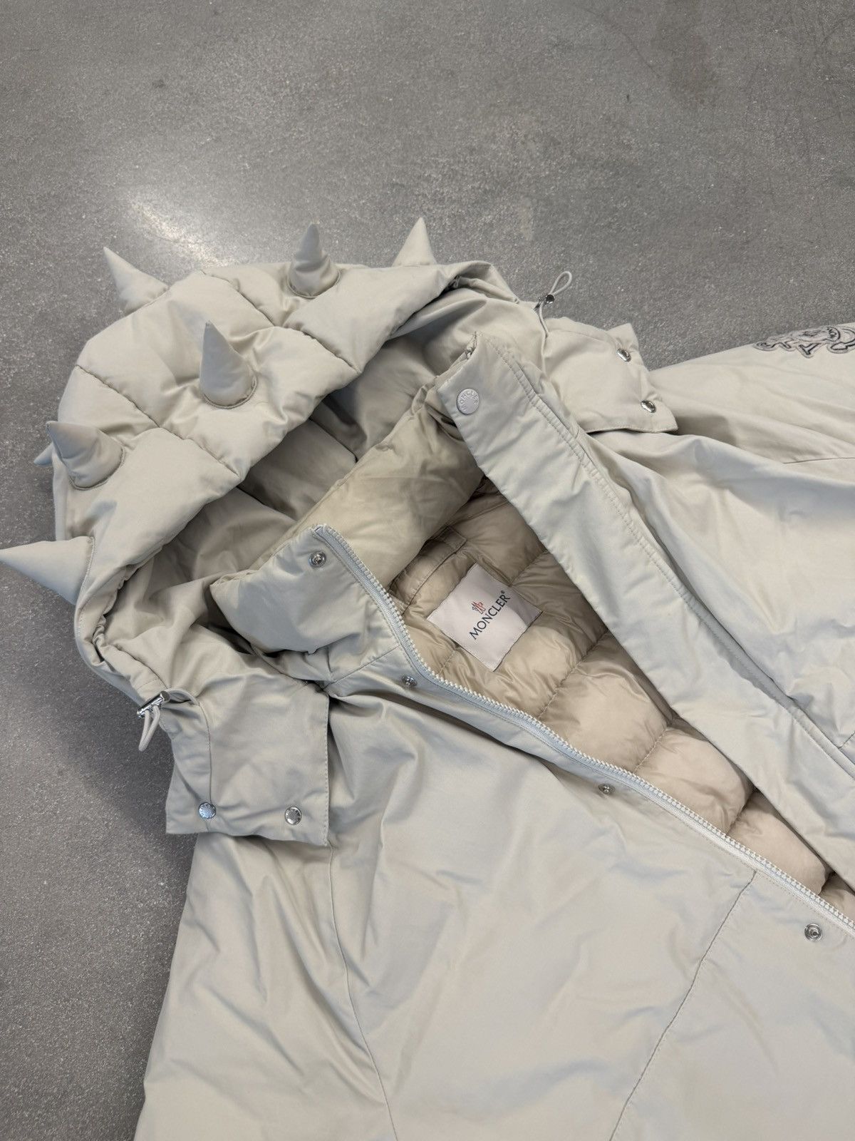 Moncler Genius Moncler GENUIS X JW Anderson Spike Ski Jacket Size US M / EU 48-50 / 2 - 6 Thumbnail