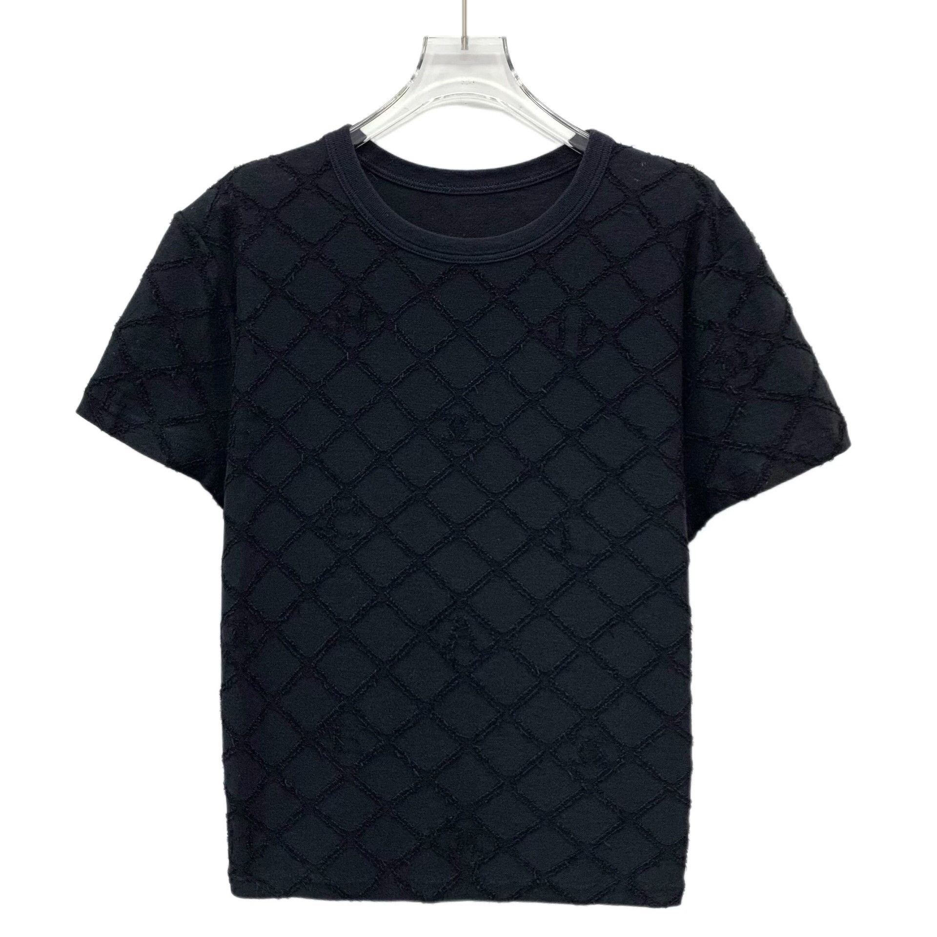 Chanel Chanel Cotton Black T-Shirt M Women Size M / US 6-8 / IT 42-44 - 1 Thumbnail