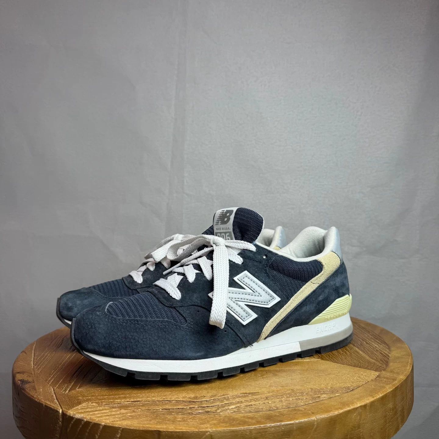 New Balance New Balance 996 Navy 9.5/10 Size US 9 / EU 42 - 1 Thumbnail