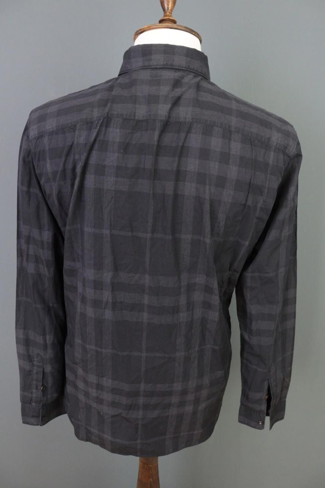 Designer Burberry London Gray Nova Check Button Down Shirt Size XL Size US XL / EU 56 / 4 - 6 Thumbnail