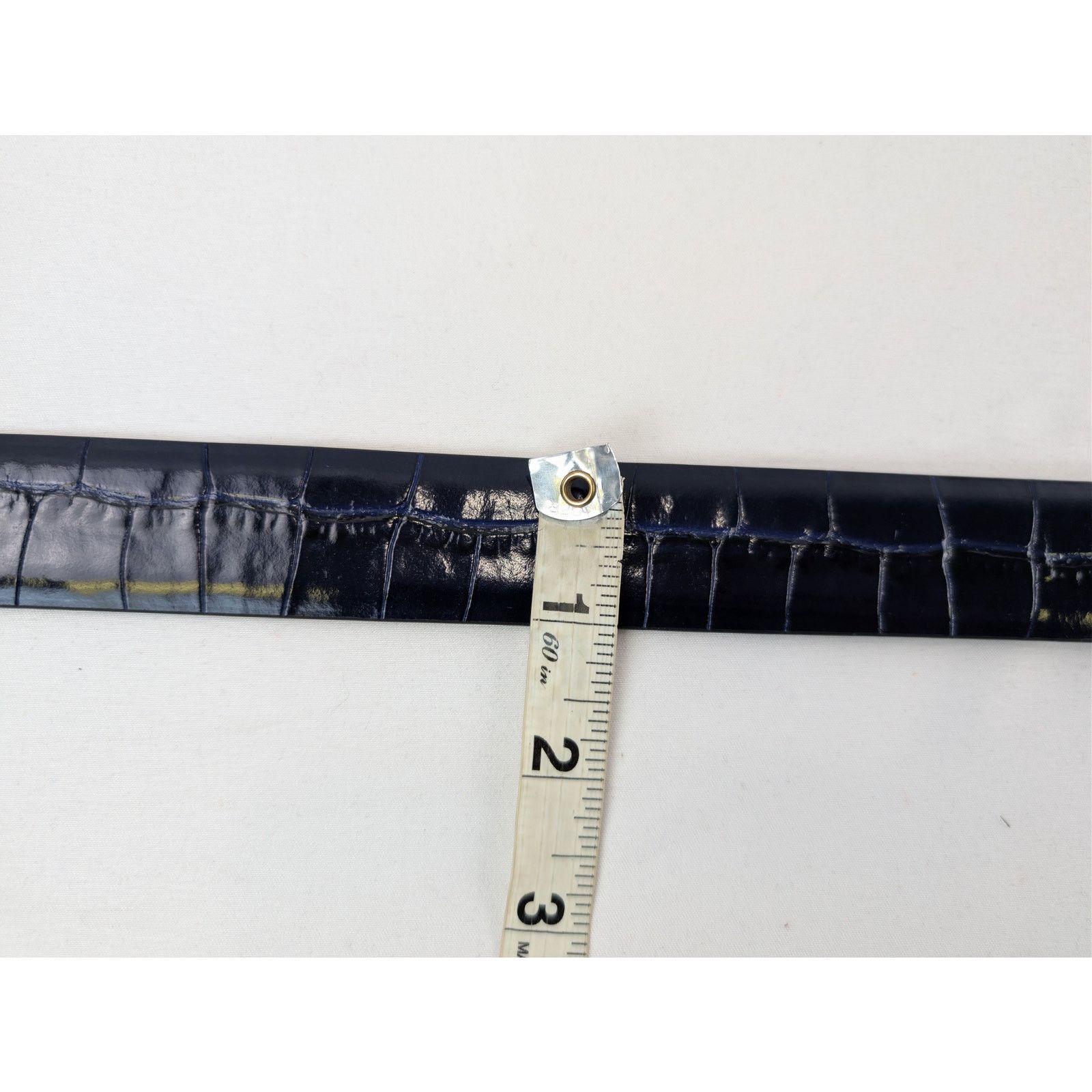 Tom Ford o1rshd1 Size: 95 / T Icon Crocodile-Effect Belt in Navy Blue Size 38 - 18 Thumbnail