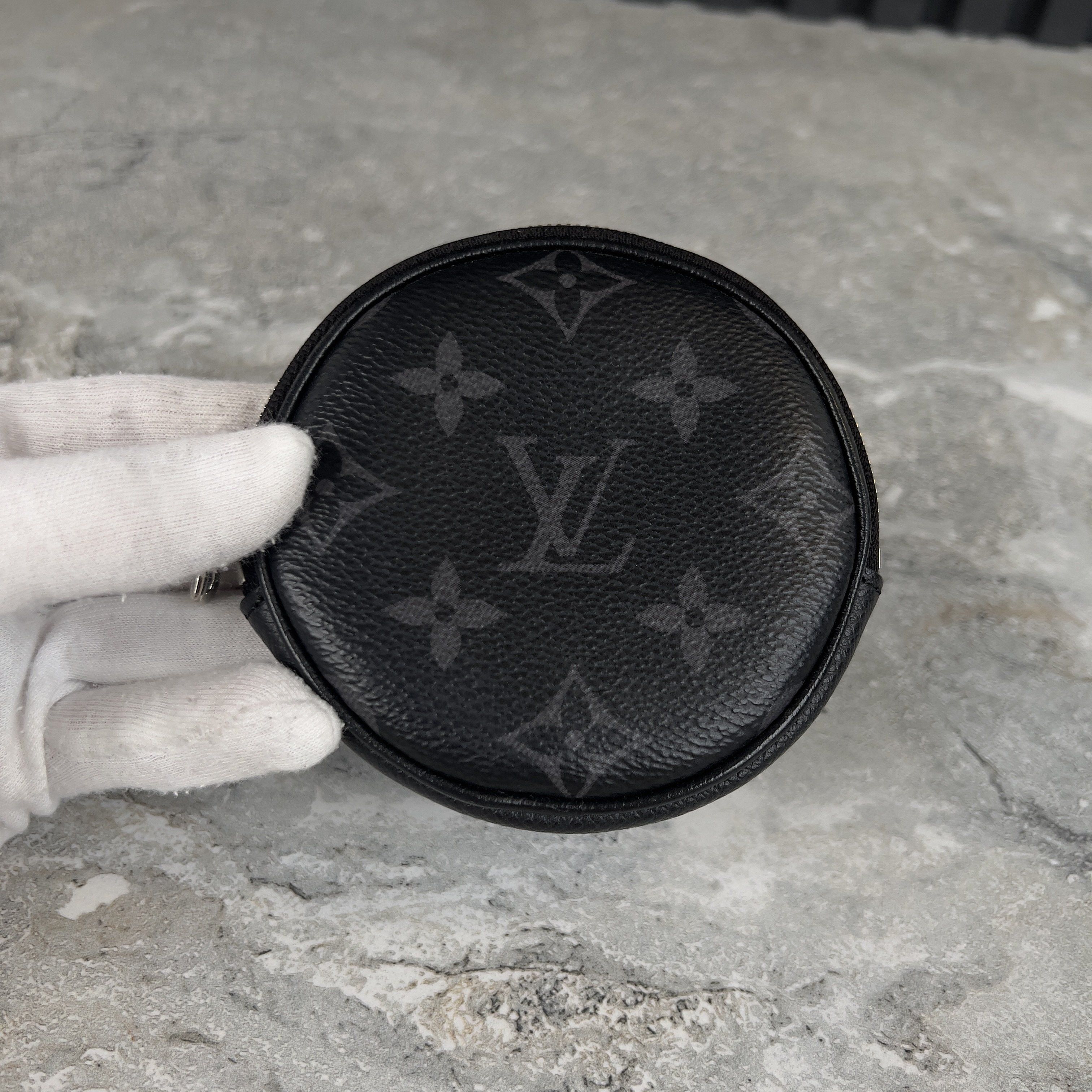 Louis Vuitton Duo Slingbag Taigarama Leather Monogram Eclipse Canvas Size ONE SIZE - 13 Thumbnail