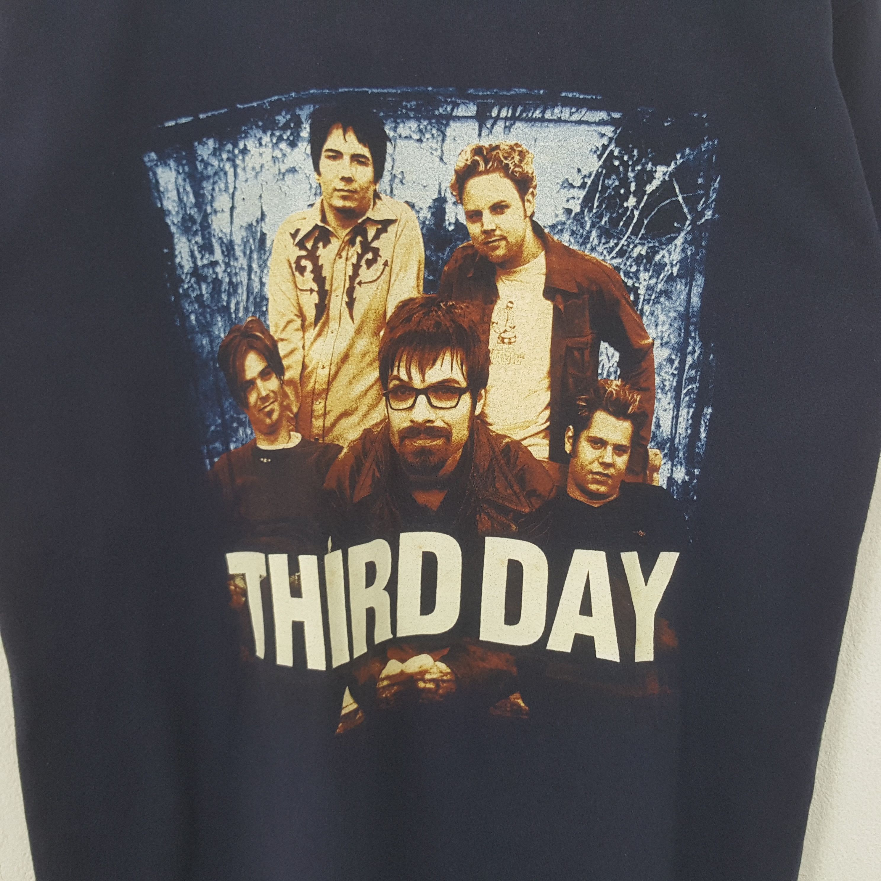 Band Tees Vintage Third Day Rock Band Promo Tshirt RR7 Size US M / EU 48-50 / 2 - 2 Thumbnail