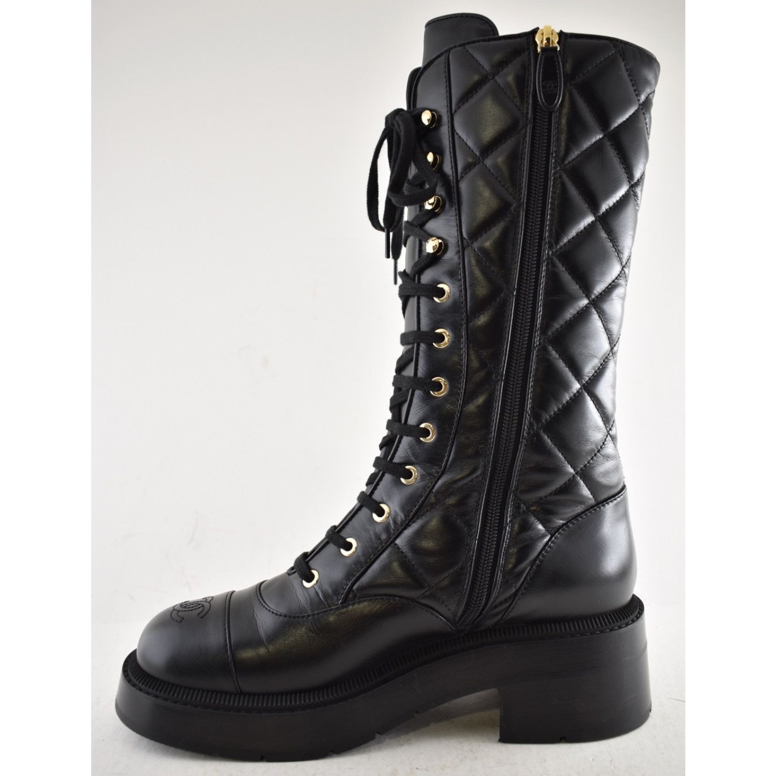 Chanel Chanel Black Quilted Leather Combat Lace Up Tall Boots 38.5 Size US 8.5 / IT 38.5 - 13 Thumbnail