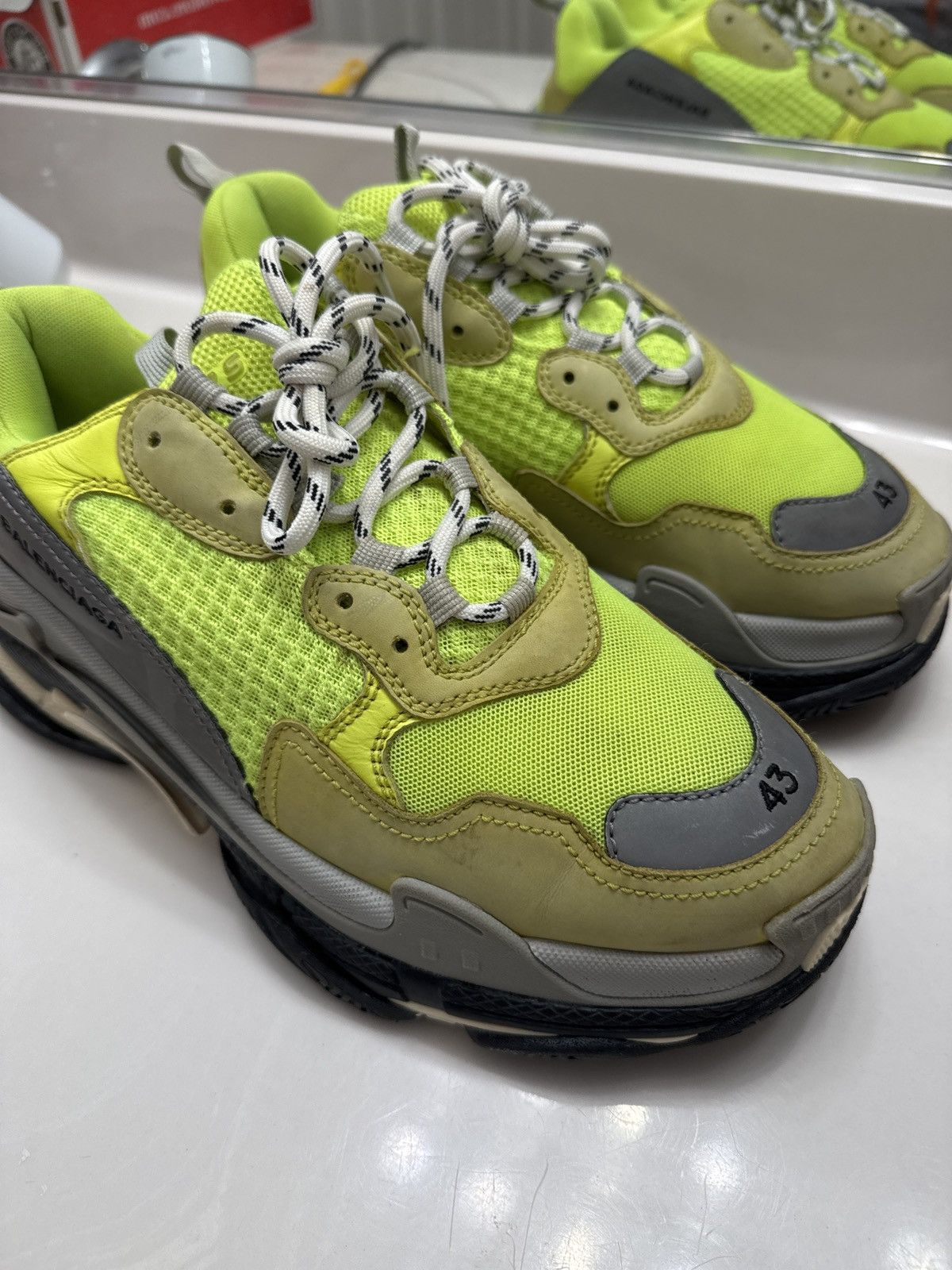Balenciaga Triple S Neon Yellow Size US 10 / EU 43 - 12 Thumbnail