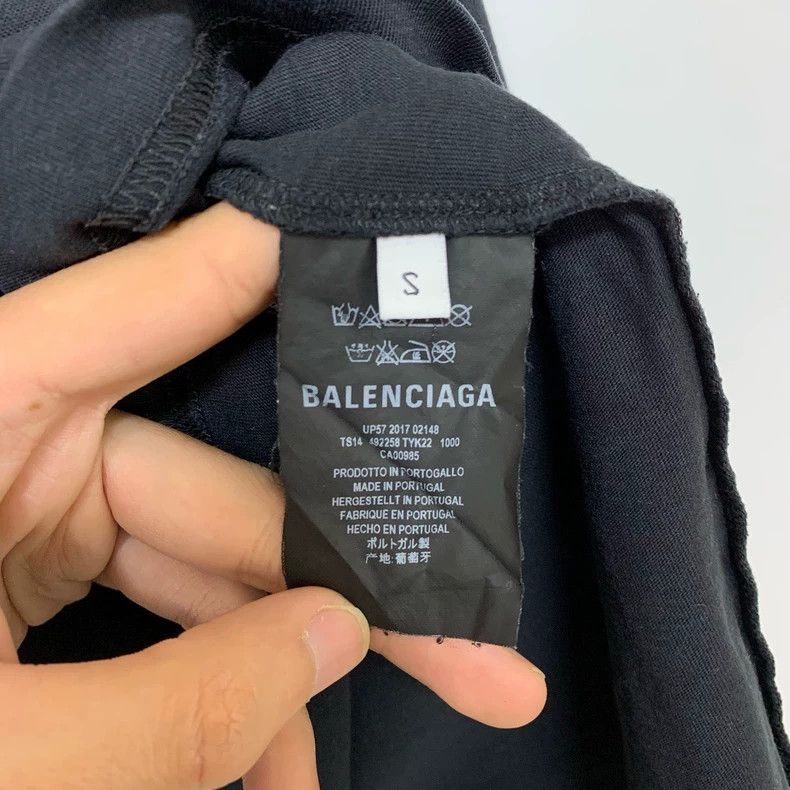 Balenciaga Balenciaga Black printed short sleeves Size US S / EU 44-46 / 1 - 7 Thumbnail
