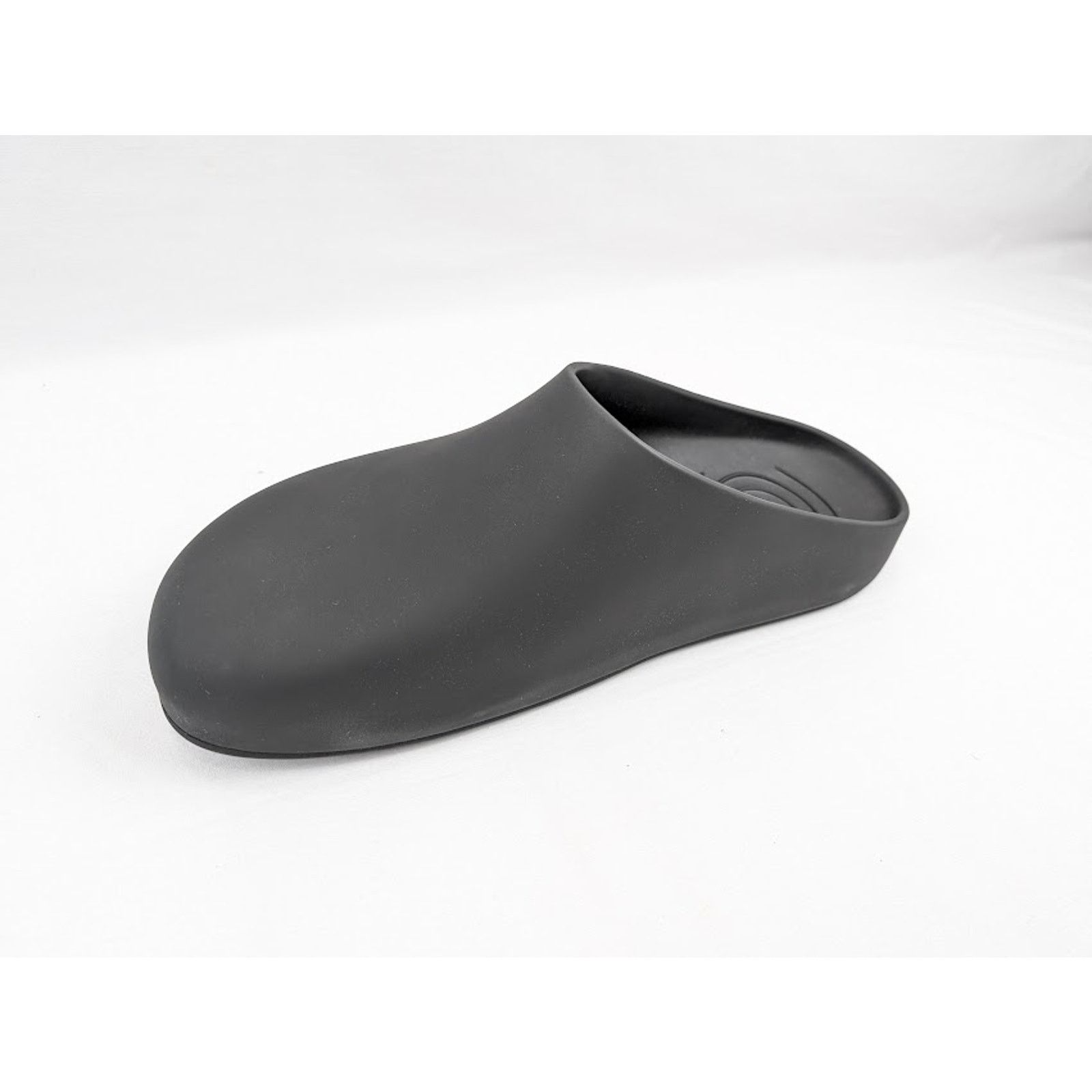 o1rshd1 Q:4 / Pool Closed Logo Slides in Black/White