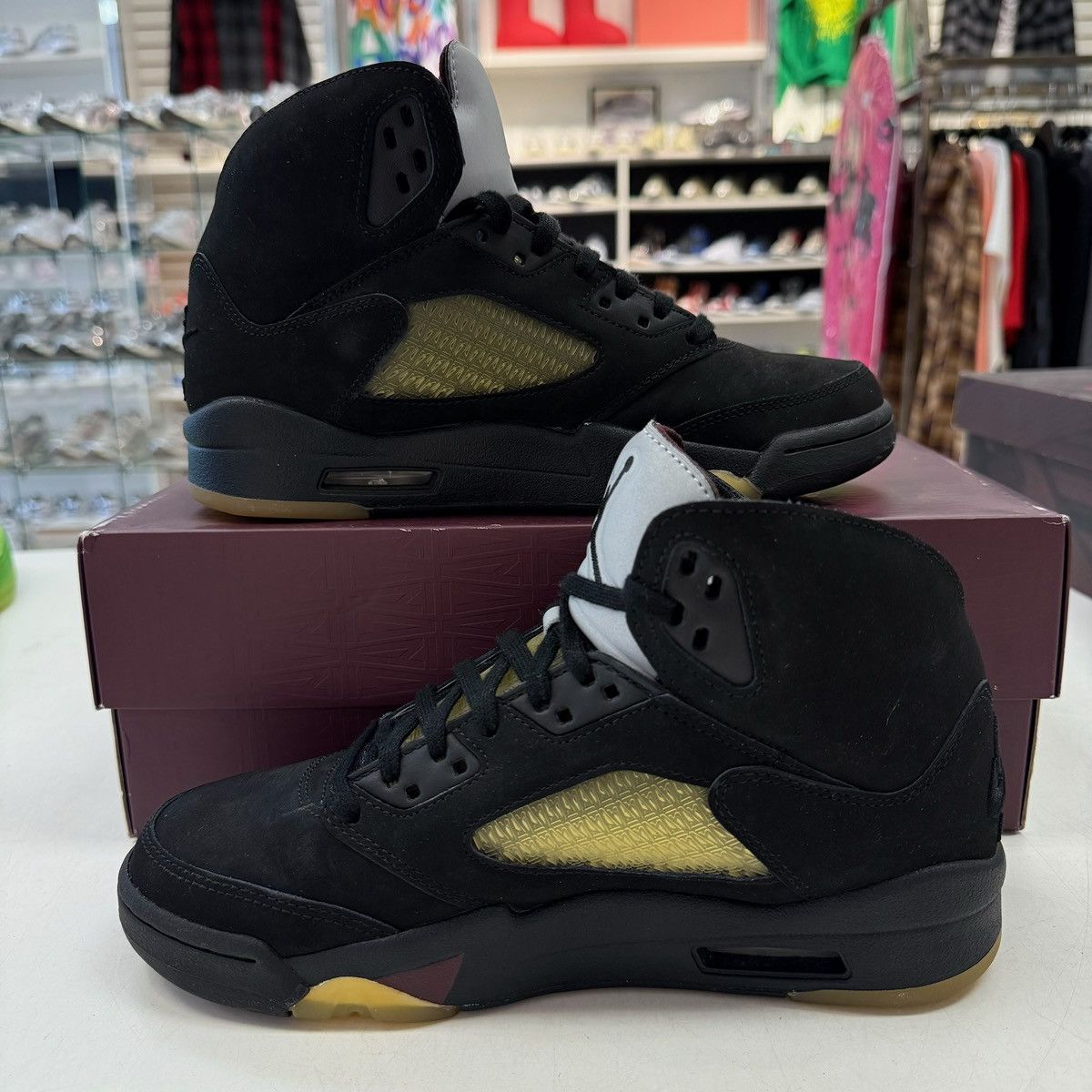 Jordan Brand Size 7 - Jordan 5 Retro x A Ma Maniere Mid Dusk - FD1330-001 Size US 7 / EU 40 - 2 Thumbnail