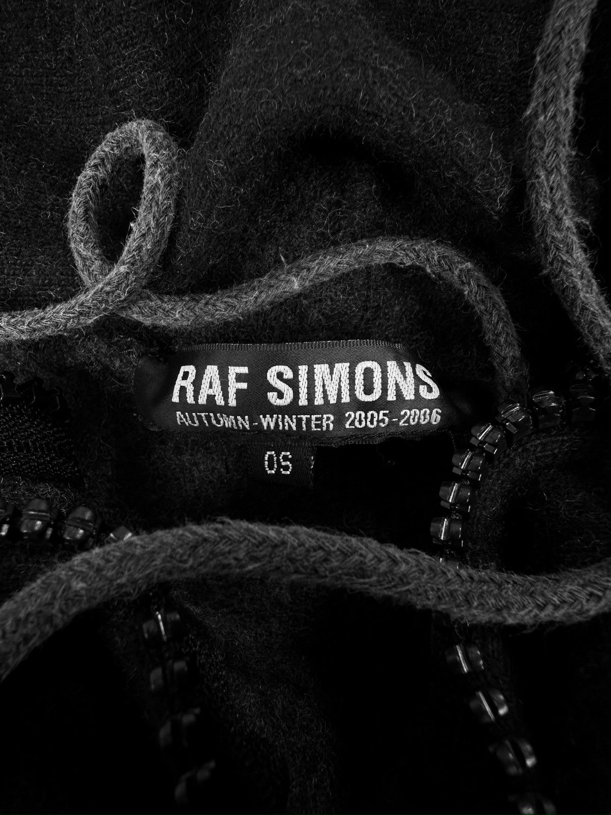 Raf Simons AW05 Raf Simons ‘History of My World’ Black Wool Cloak Cape Size US L / EU 52-54 / 3 - 4 Thumbnail