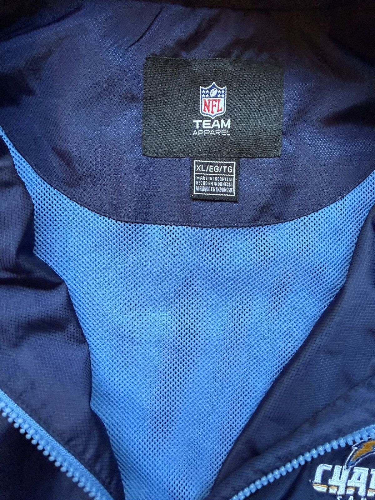 NFL Vintage NFL San Diego Chargers navy blue windbreaker jacket Size US XL / EU 56 / 4 - 3 Thumbnail