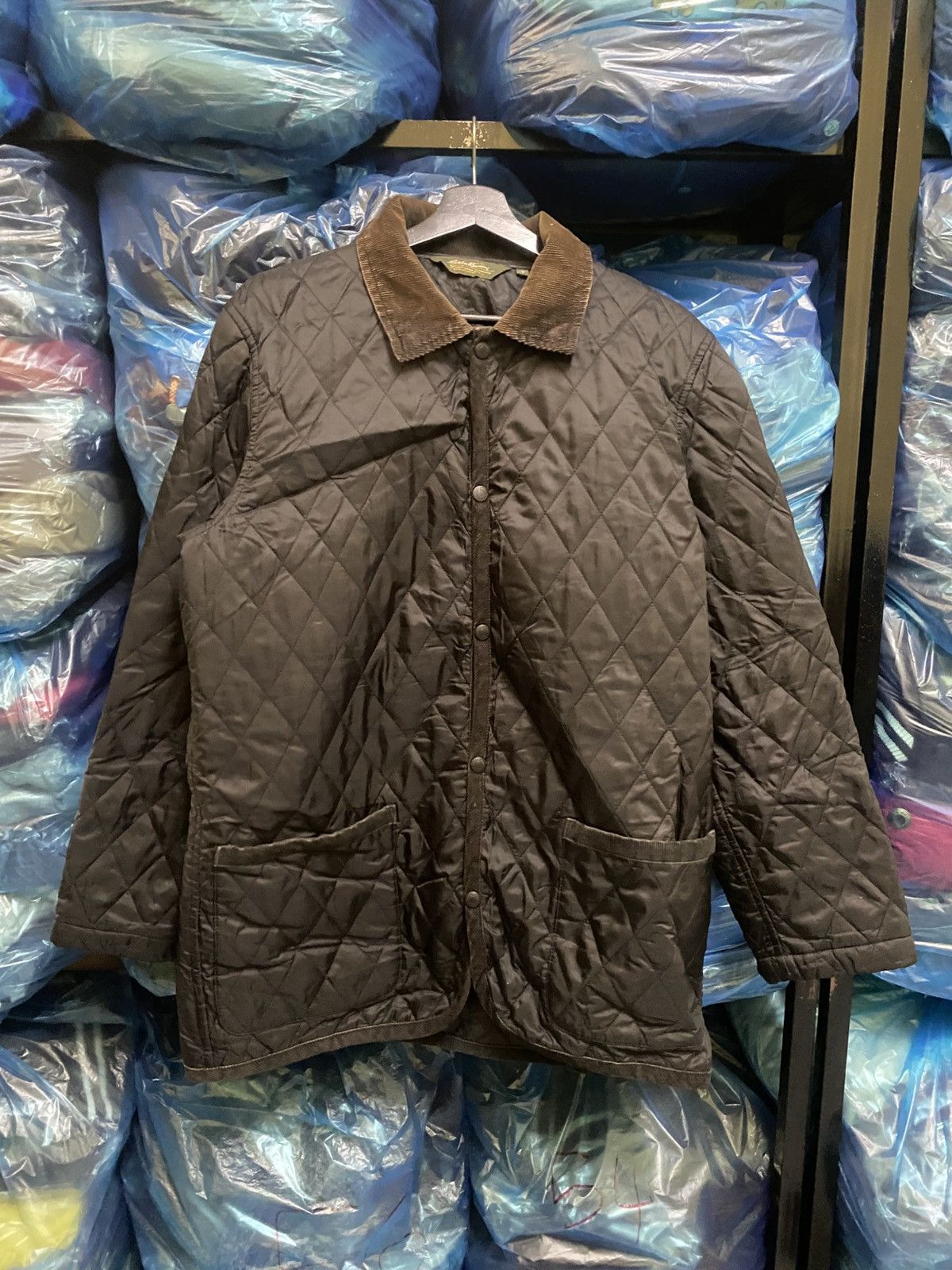 Eddie Bauer Black Quilted Barn Jacket Corduroy Collar