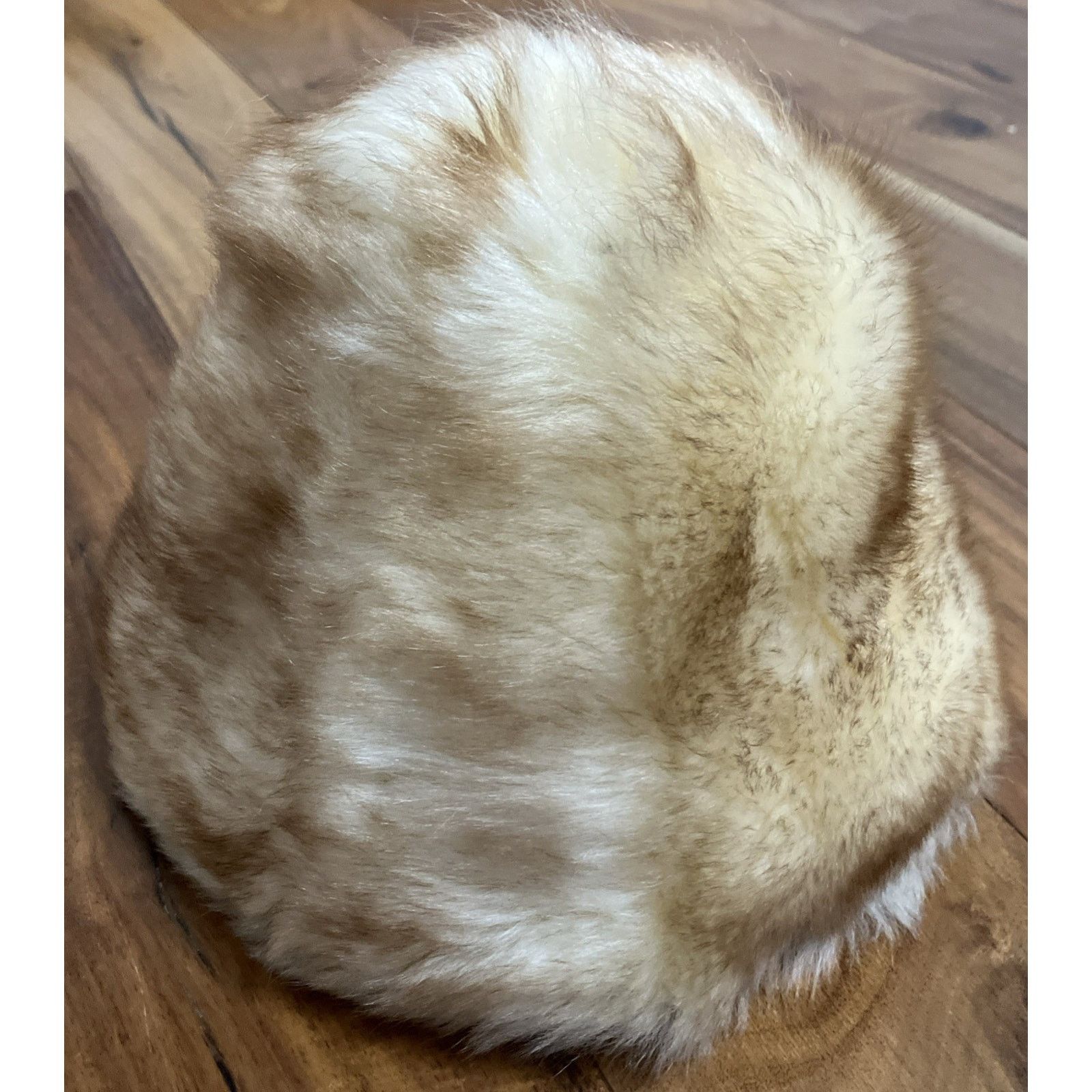 Other Cone Beehive Fur Small Hat Vtg 60s MOD Winter Cap Elegant Size ONE SIZE - 1 Thumbnail