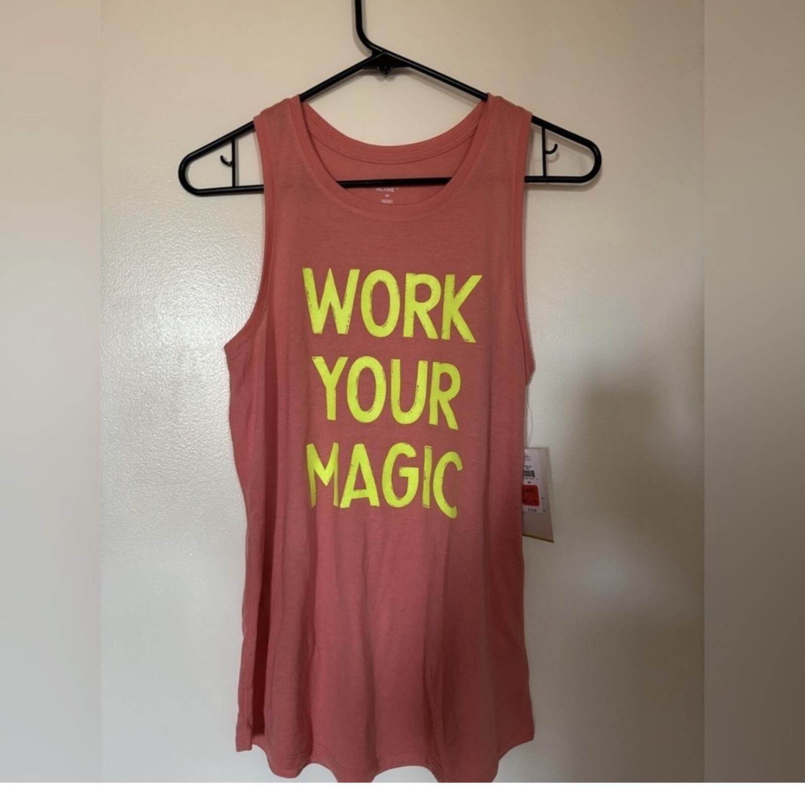 Old Navy (OLD NAVY) Coral Tank Top with Yellow Print Size ONE SIZE - 1 Thumbnail