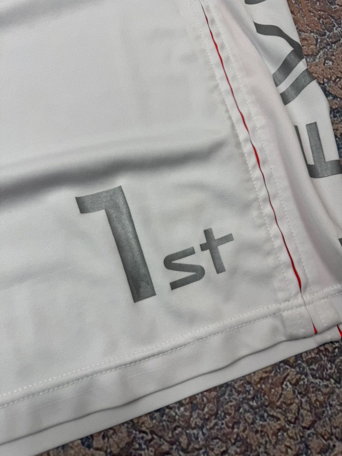 Mercedes-Benz Vodafone Mercedes Benz McLaren F1 Racing Team T-Shirt Jersey Size US S / EU 44-46 / 1 - 4 Thumbnail